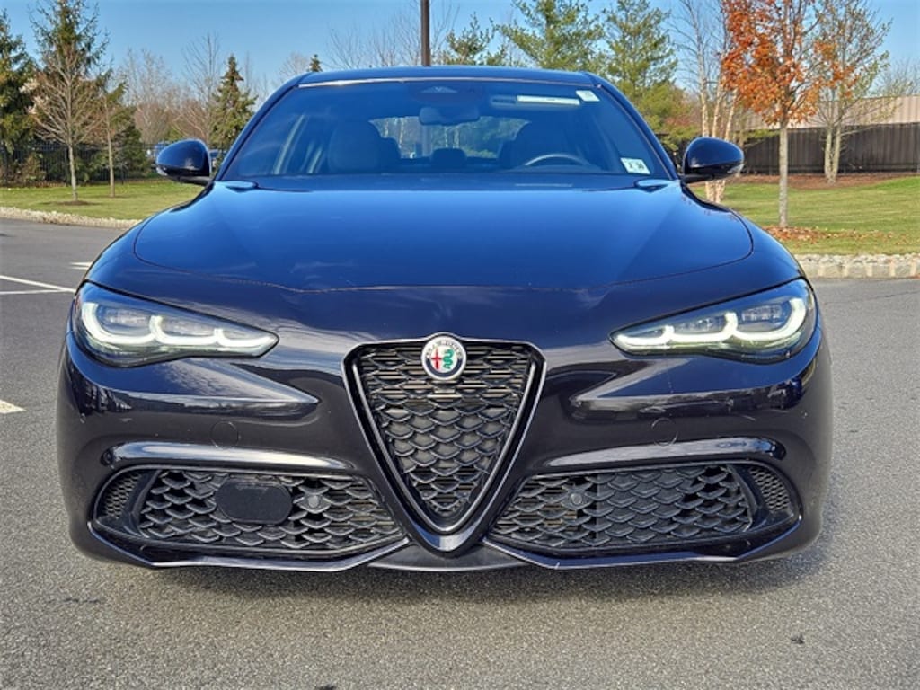 Used 2025 Alfa Romeo Giulia Sedan