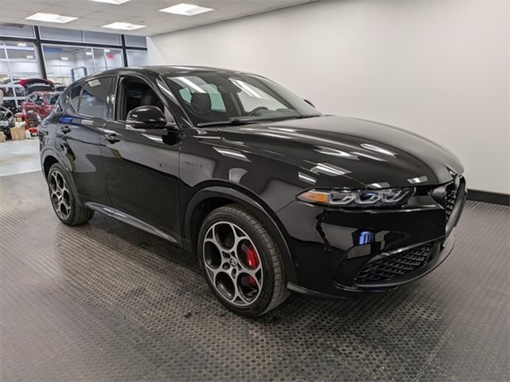 Used 2024 Alfa Romeo Tonale Veloce SUV