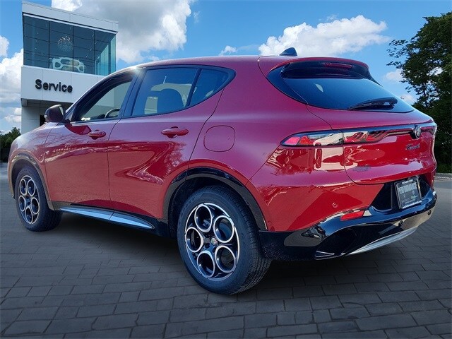 2024 Alfa Romeo Tonale Ti photo 3
