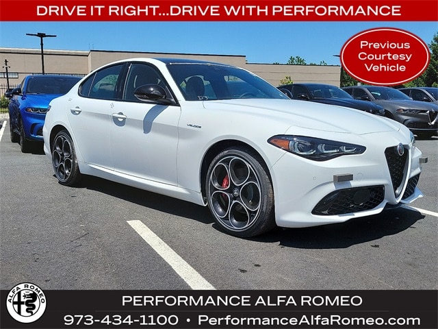 2024 Alfa Romeo Giulia Veloce's photo