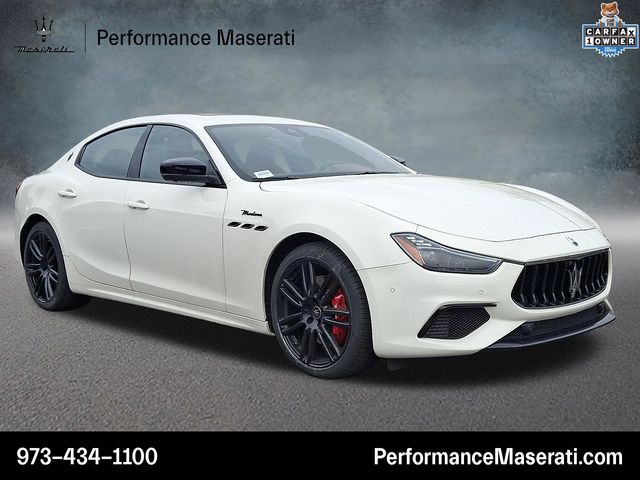 2023 Maserati Ghibli Modena Q4's photo