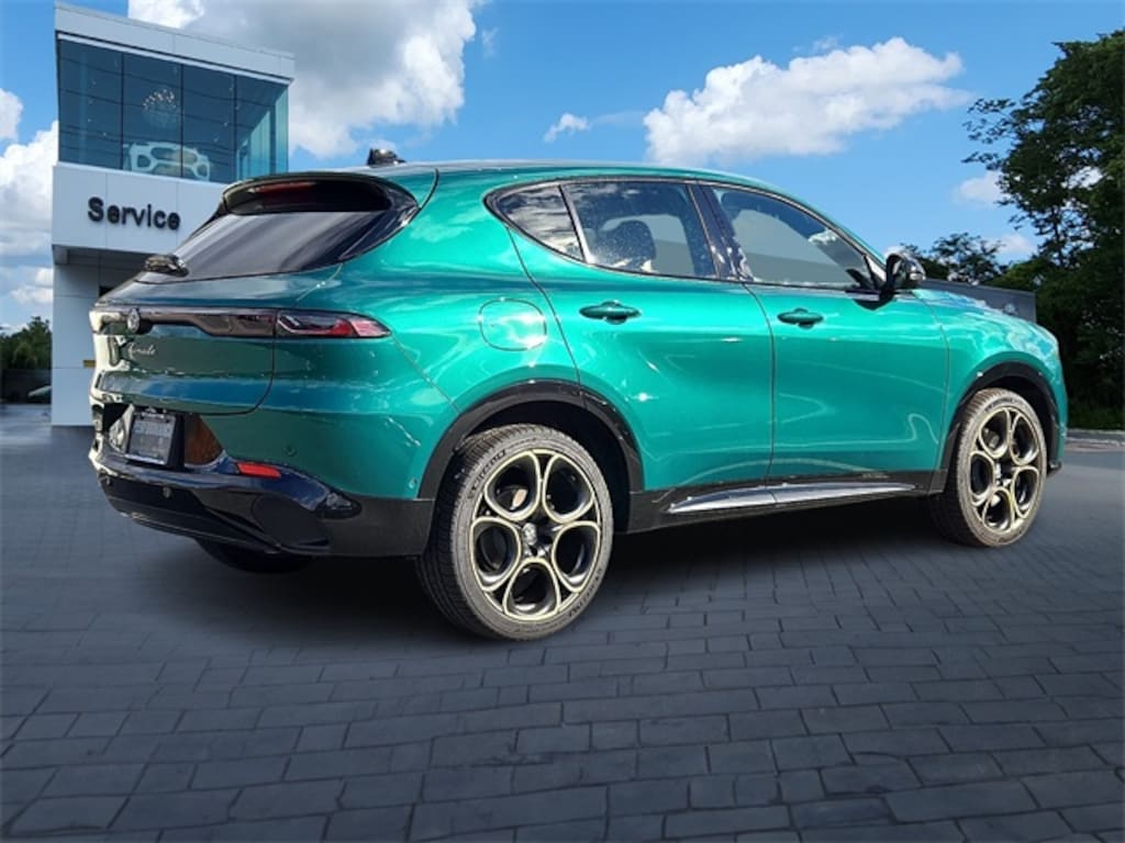 New 2025 Alfa Romeo Tonale INTENSA AWD Sport Utility