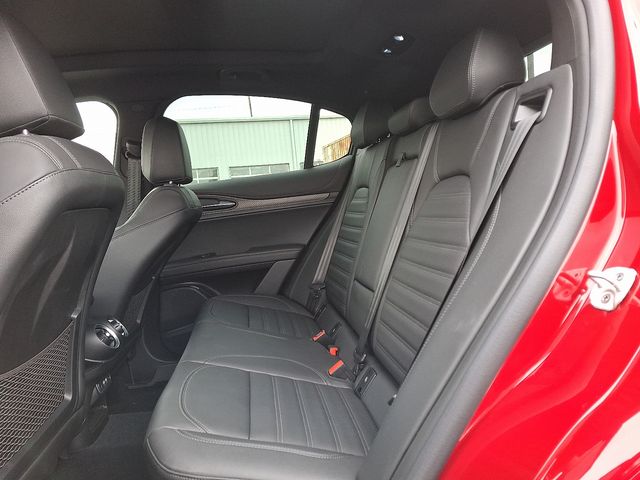2024 Alfa Romeo Stelvio Quadrifoglio - Photo 7