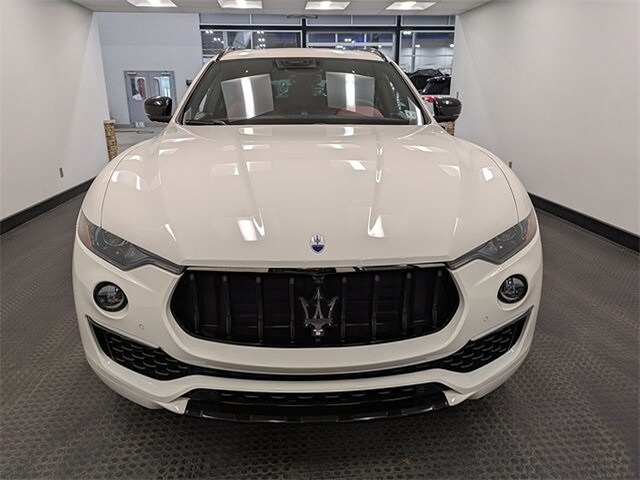 2022 Maserati Levante GT photo 2