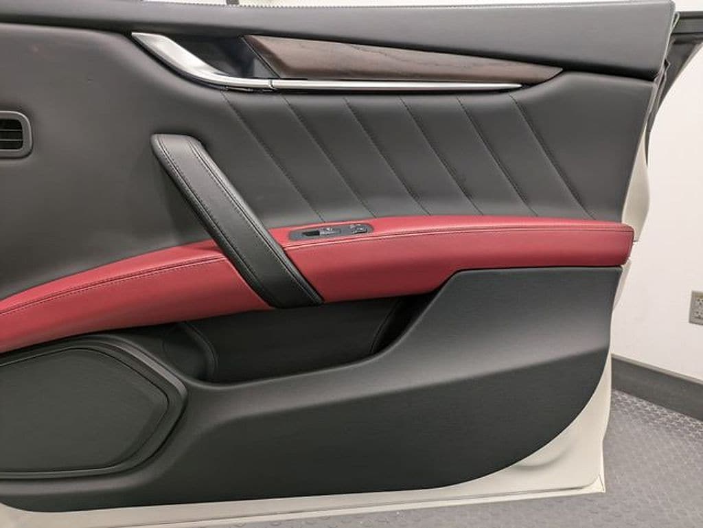 2019 Maserati Ghibli S - Photo 27