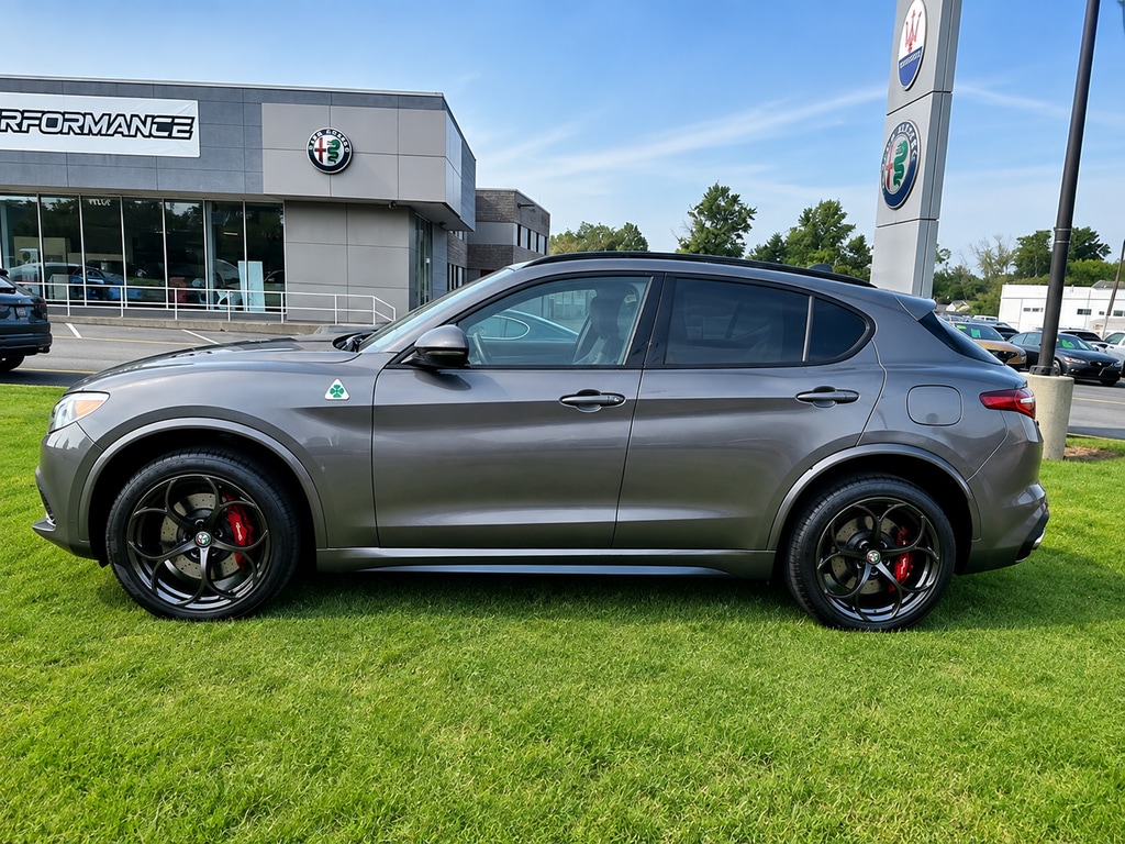 Used 2022 Alfa Romeo Stelvio Quadrifoglio SUV