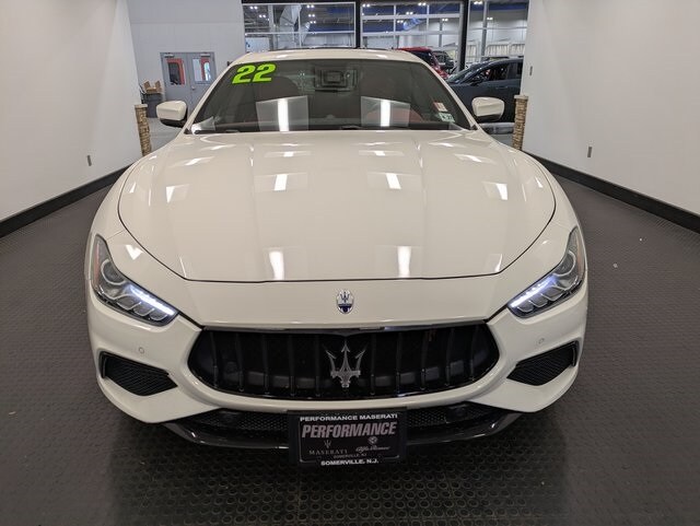 2022 Maserati Ghibli Modena Q4 photo 2
