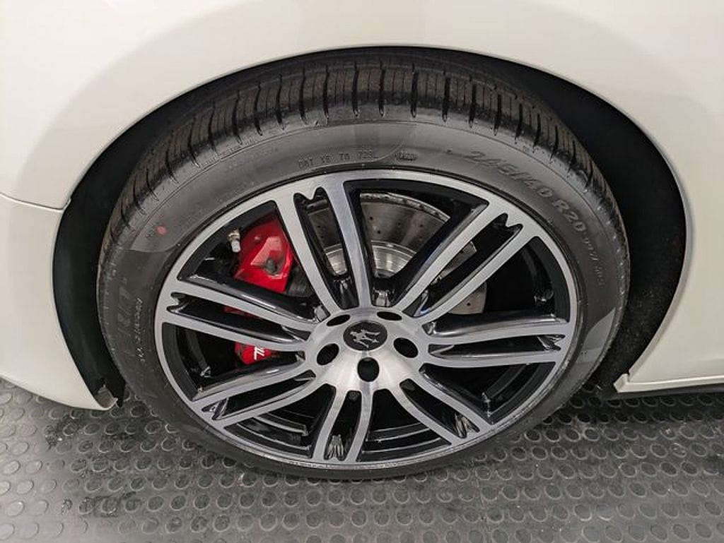 2019 Maserati Ghibli S - Photo 7