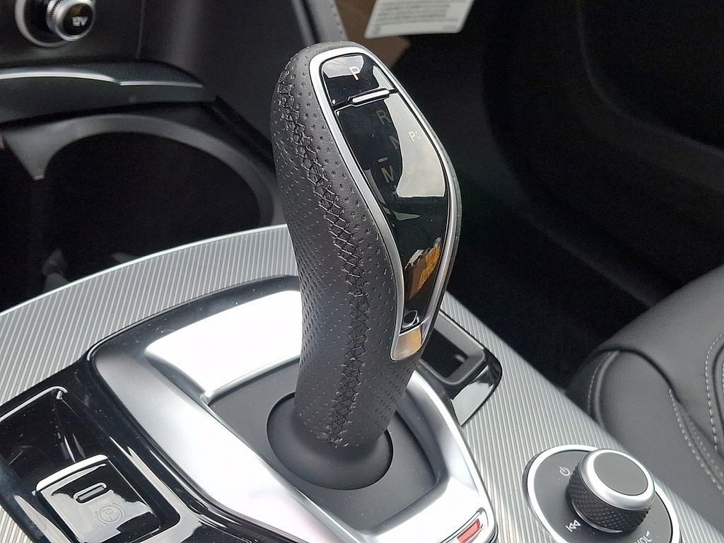 2026 Alfa Romeo Stelvio Base - Photo 10
