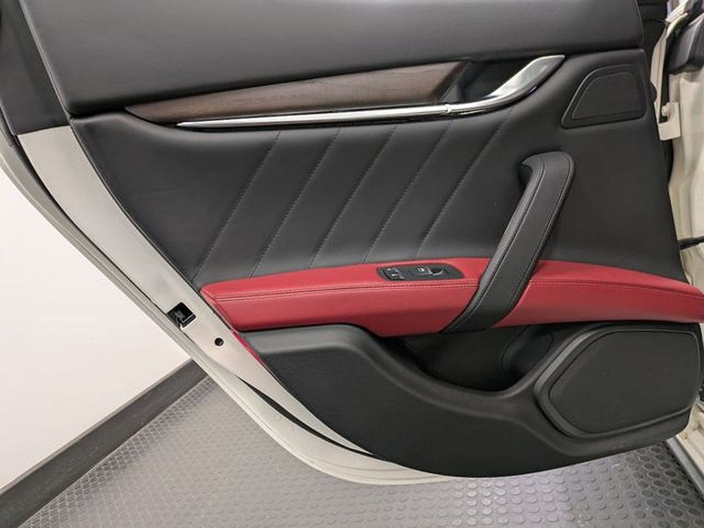 2019 Maserati Ghibli S - Photo 22