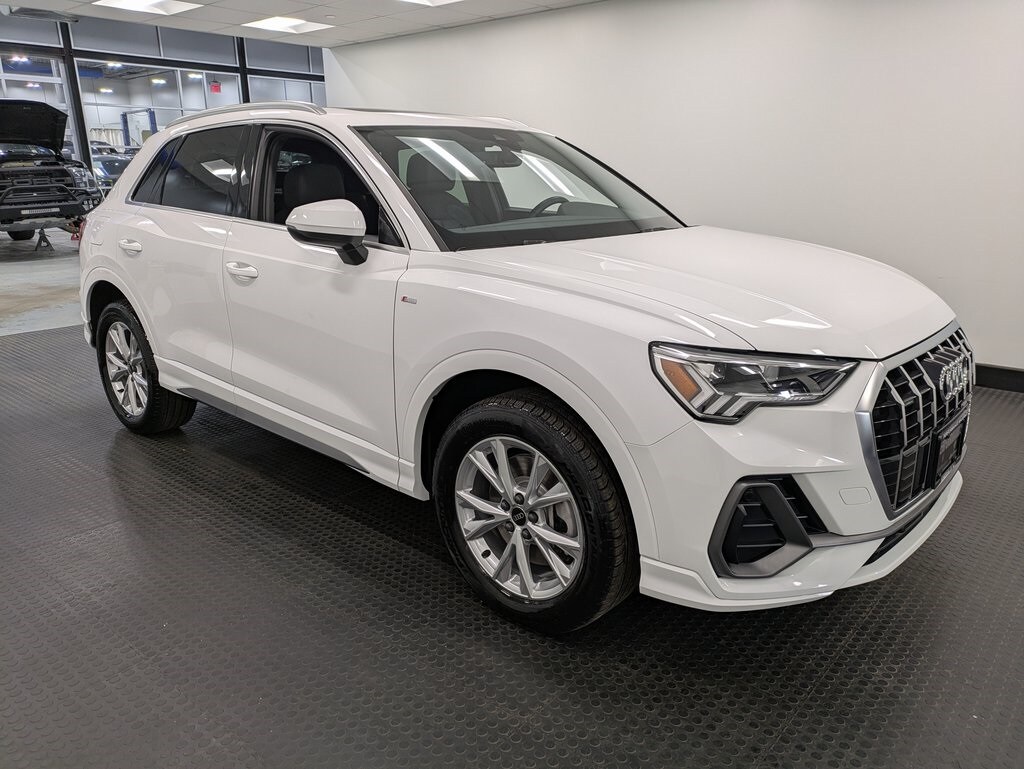 2024 Audi Q3 Premium S line photo 3