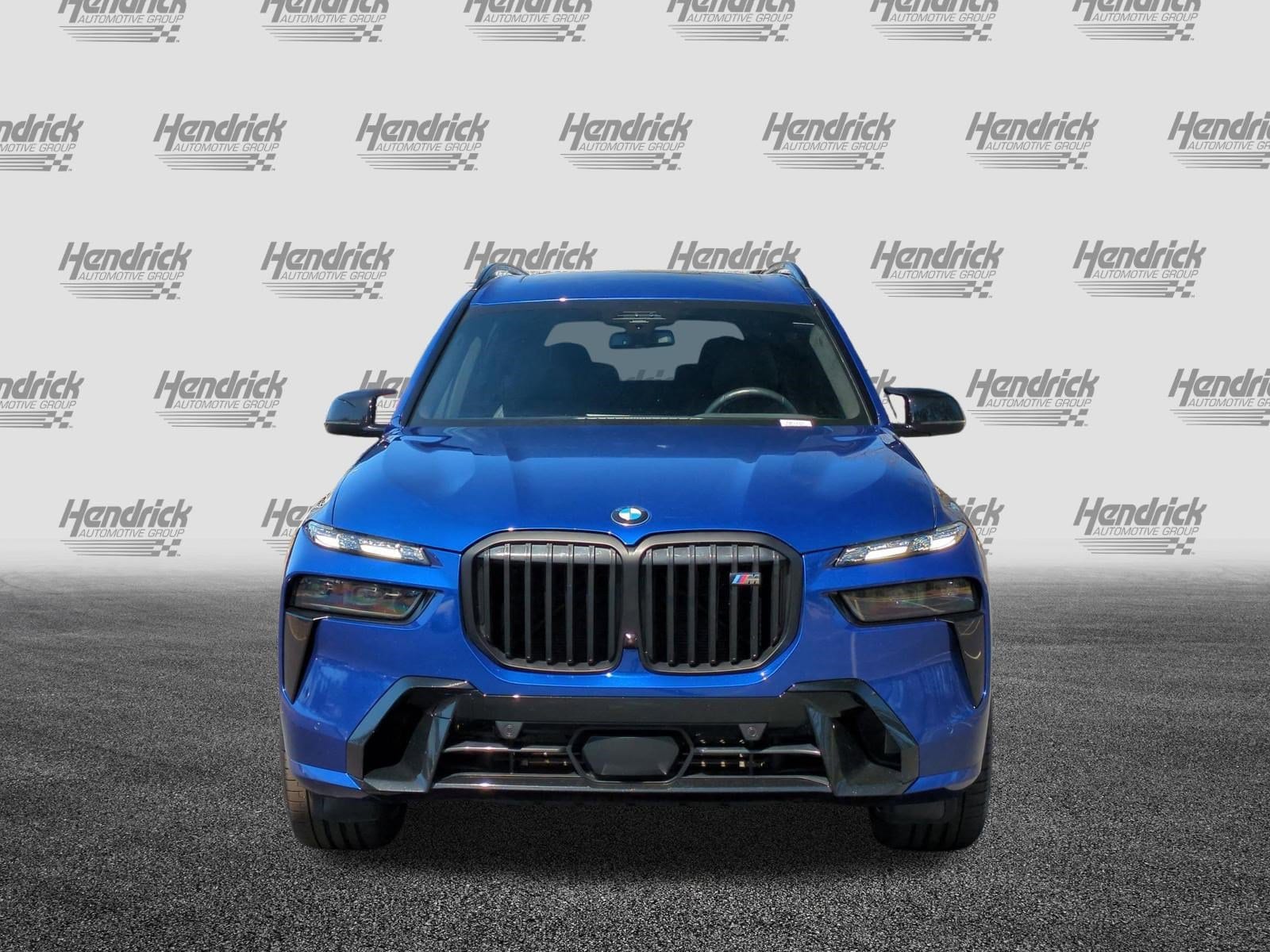 2025 BMW X7 M60i photo 2