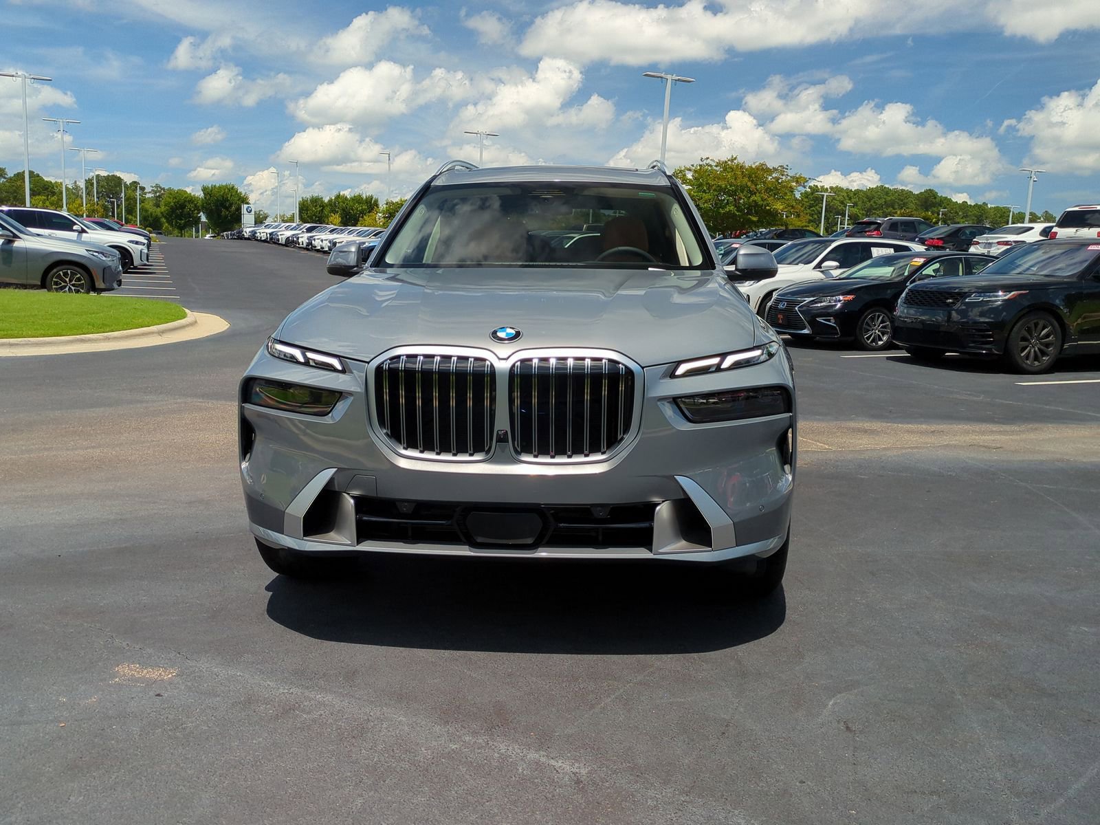2026 Bmw X7 xDrive40i photo 2
