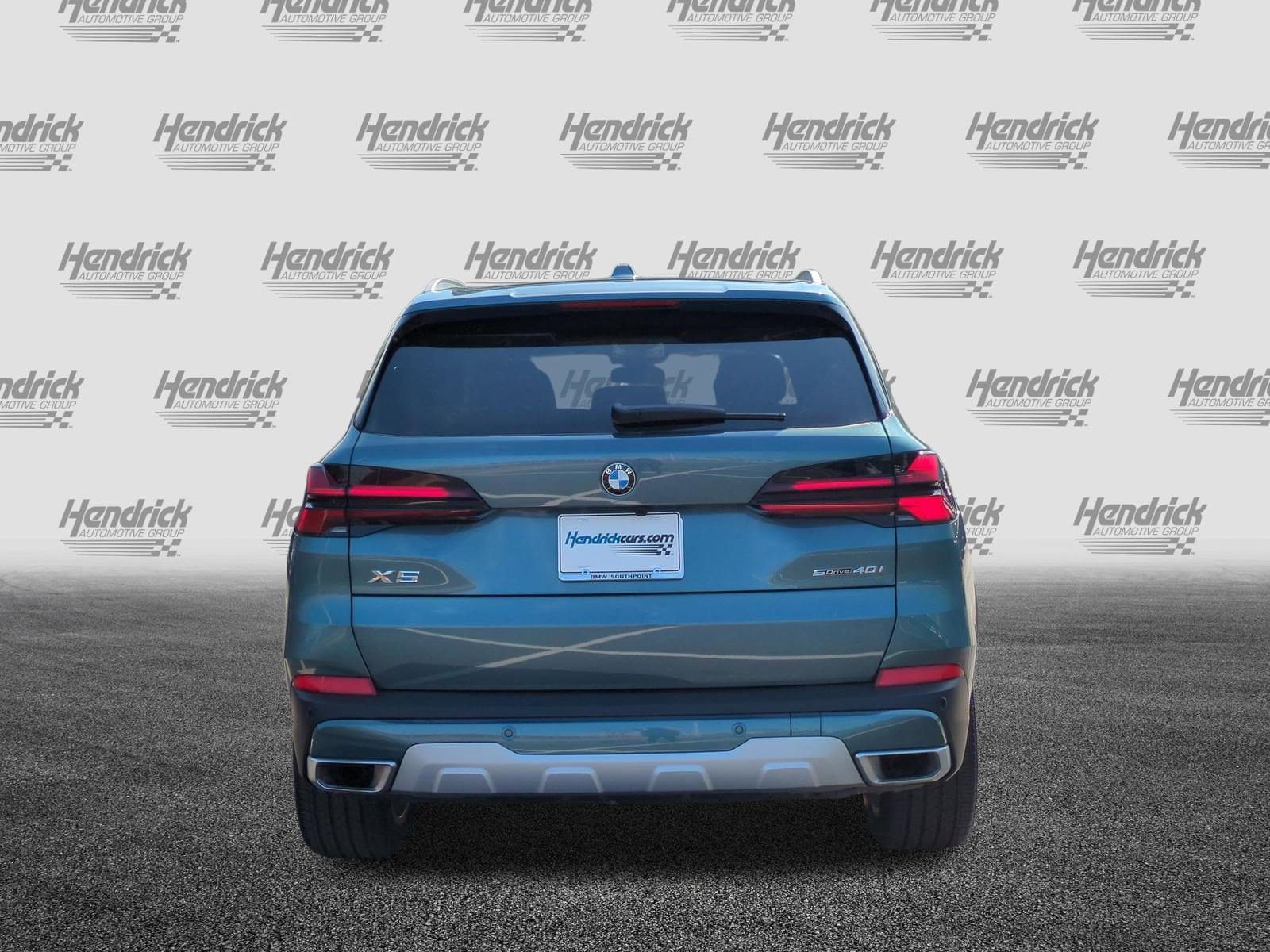 2026 BMW X5 sDrive40i photo 3