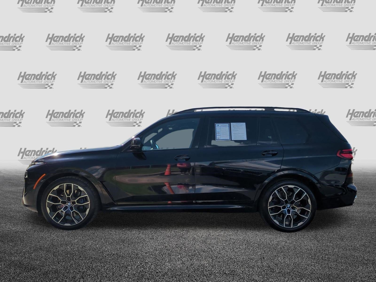 2026 BMW X7 M60i photo 5