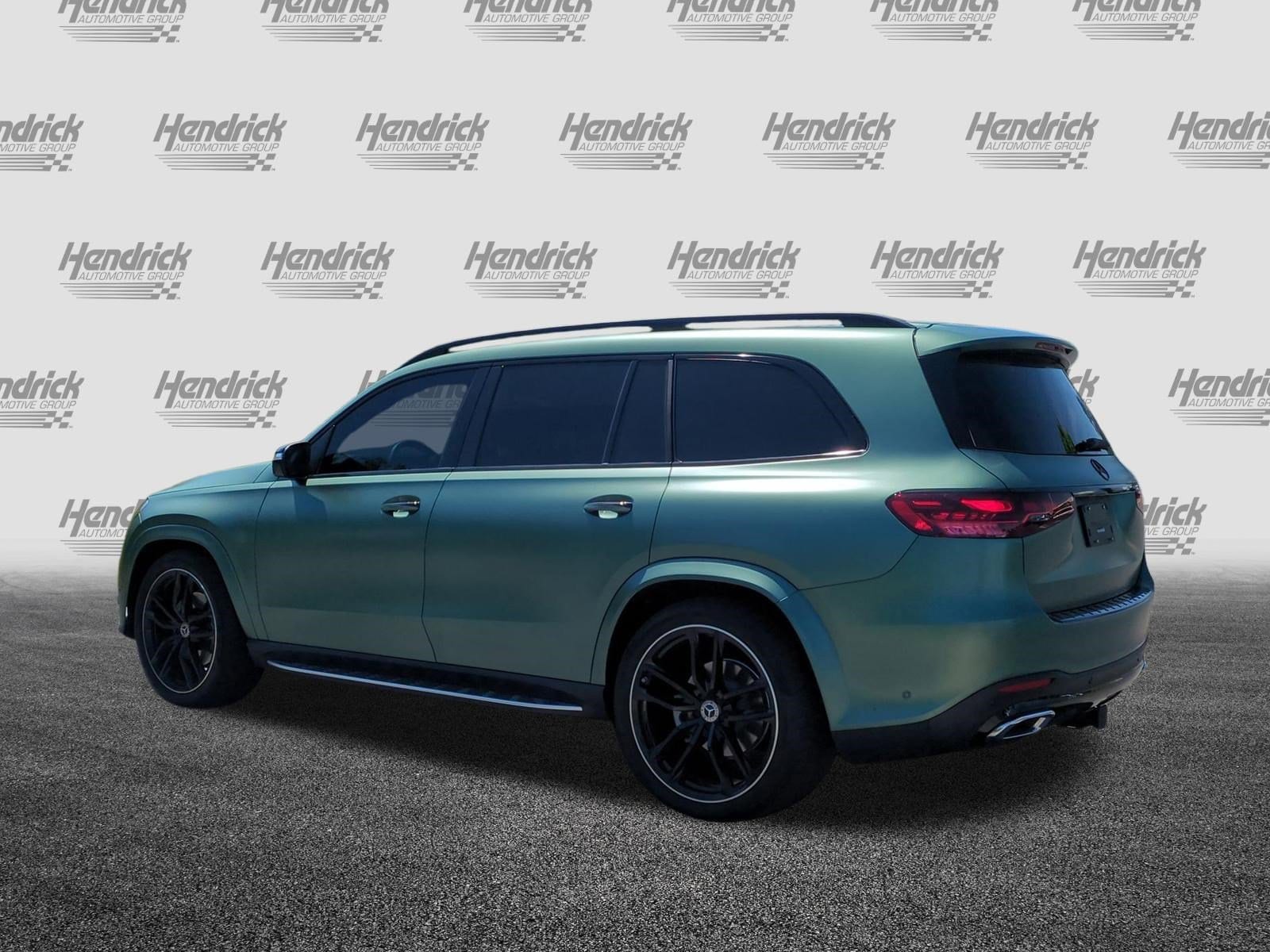 2025 Mercedes-Benz GLS 450 photo 6