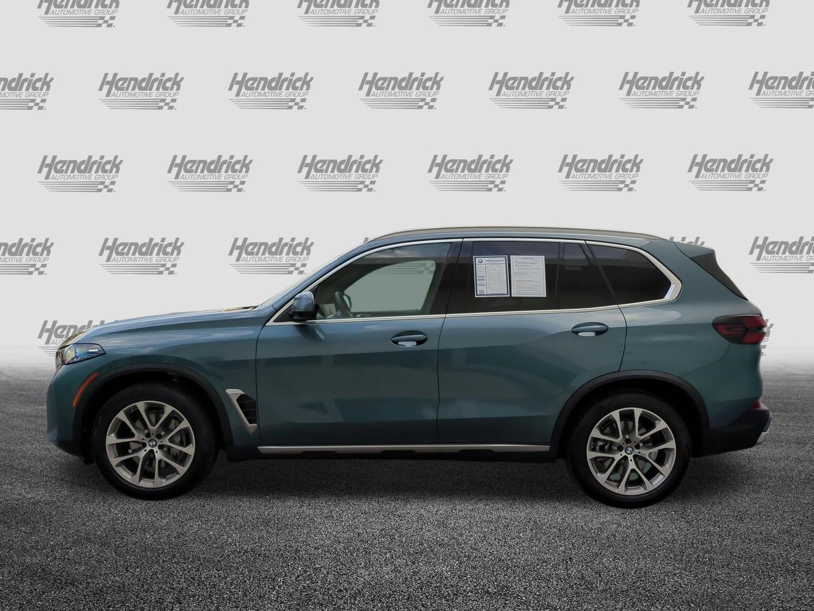 2025 BMW X5 xDrive40i photo 5