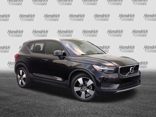 2020 Volvo XC40 Momentum SUV