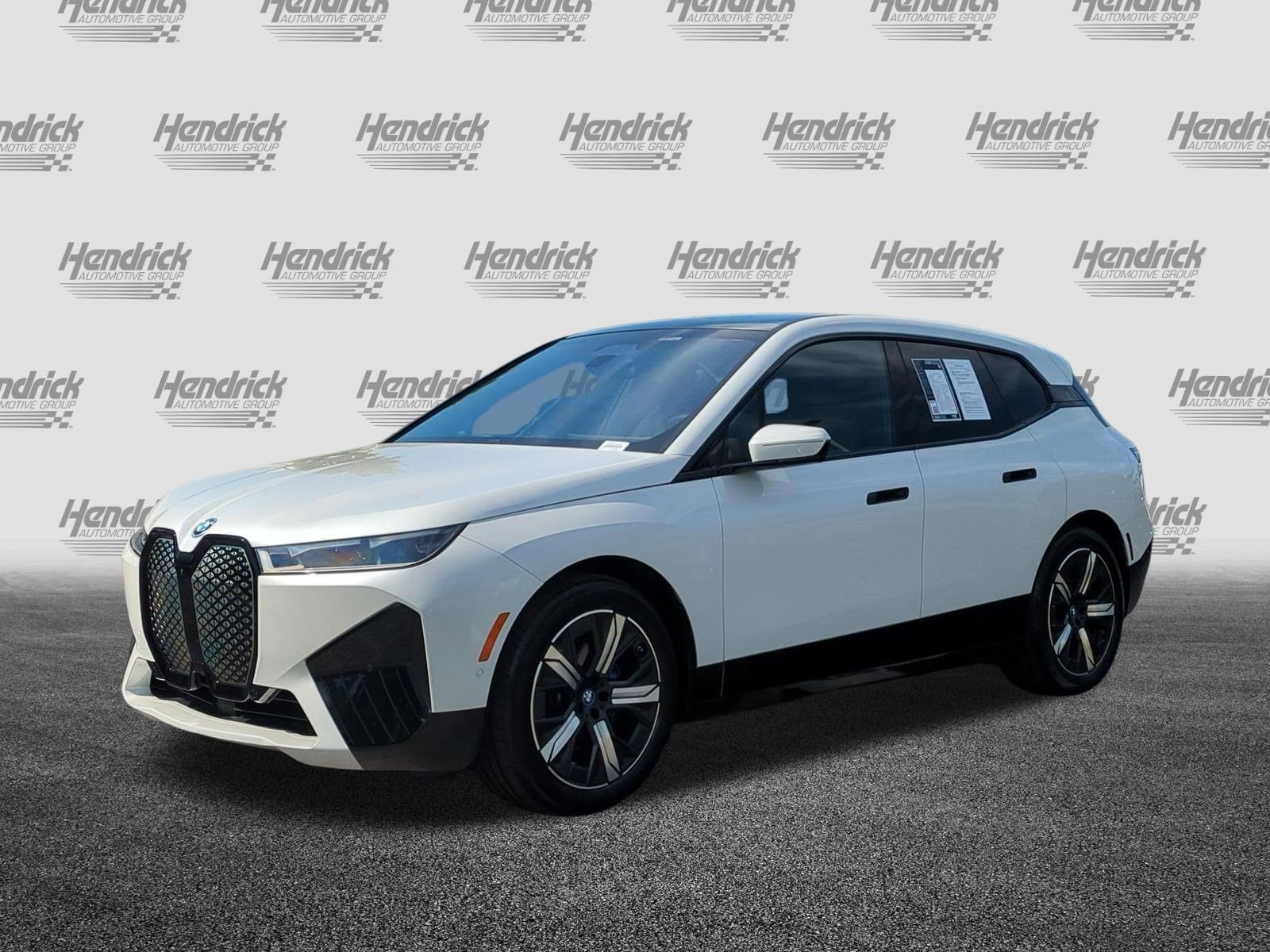 2023 BMW iX xDrive50 photo 4