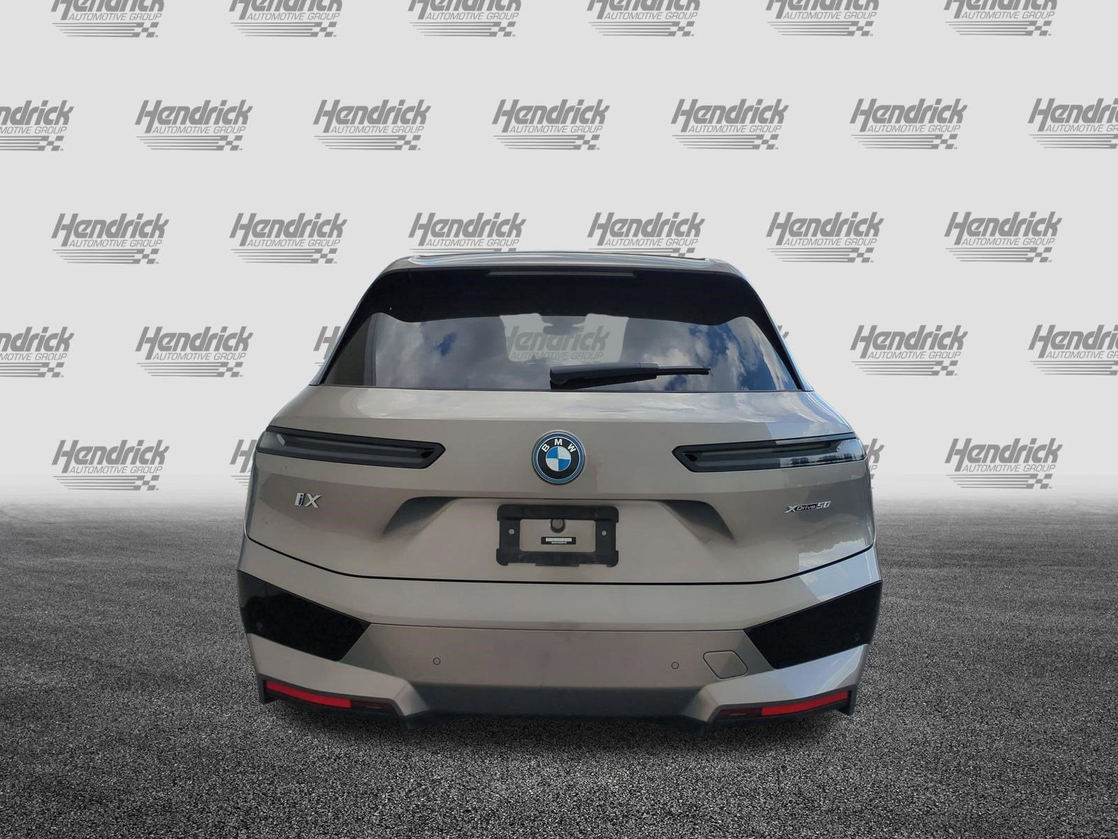 2024 BMW iX xDrive50 photo 3