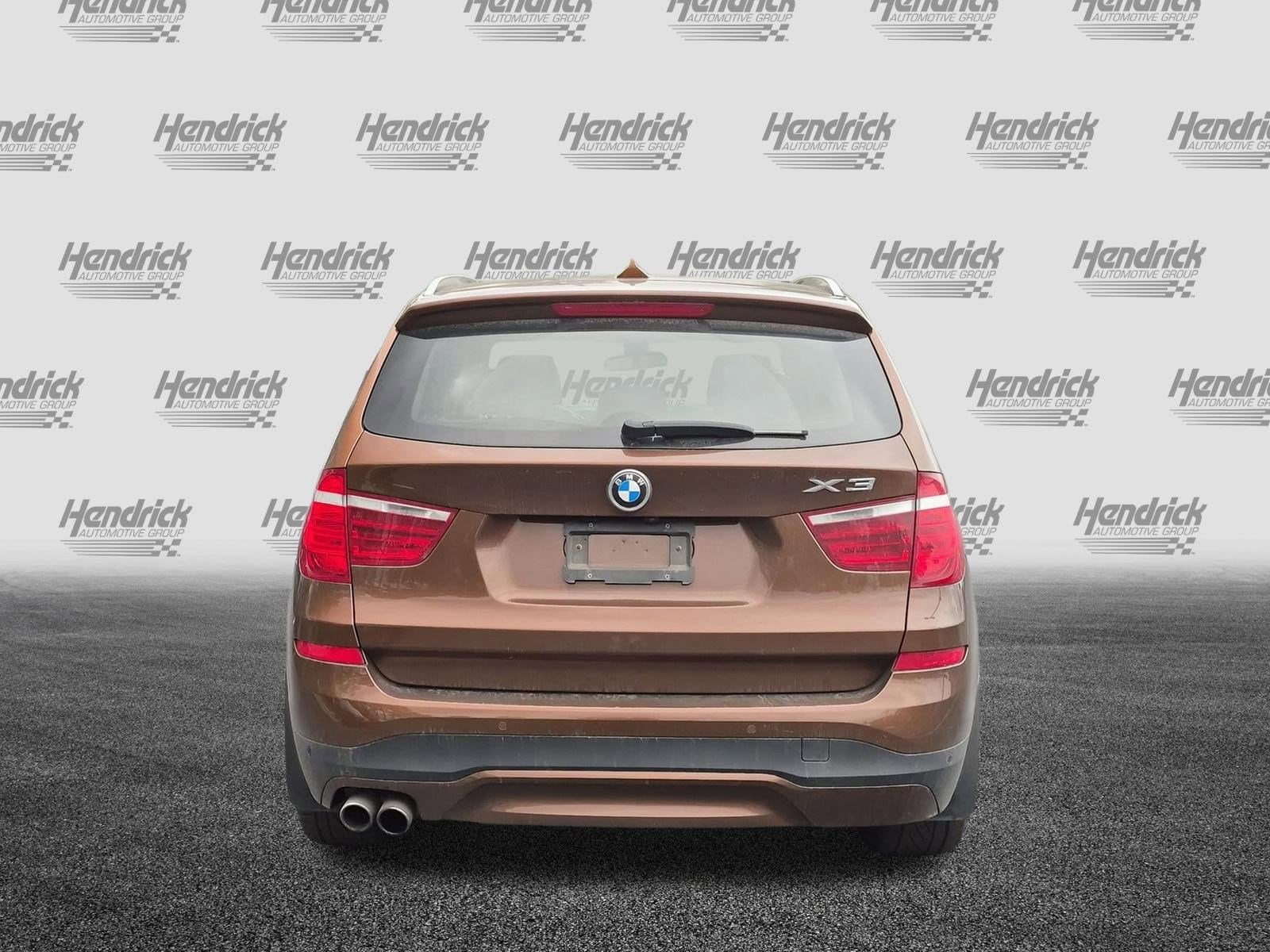 2017 BMW X3 xDrive28i photo 3