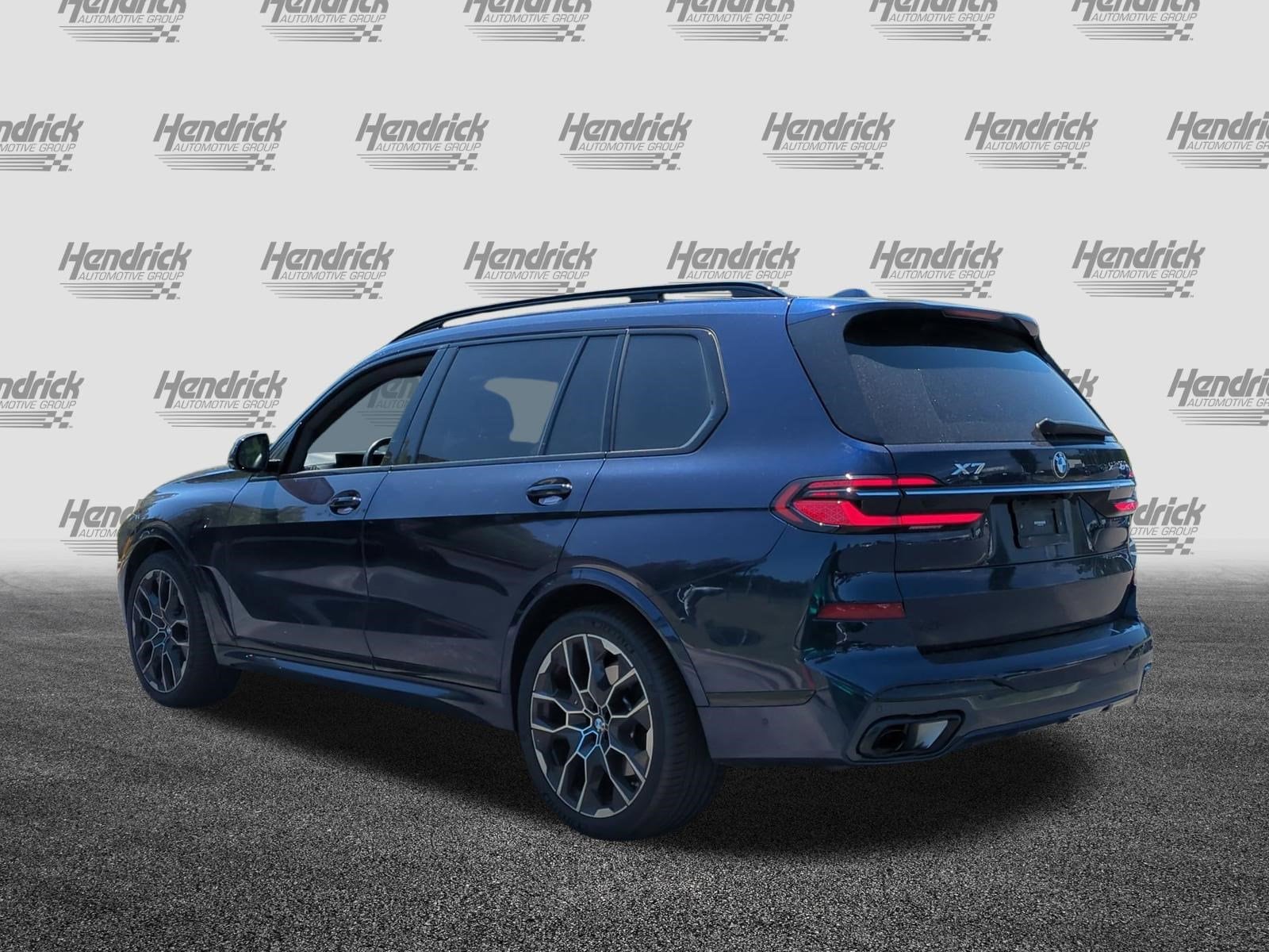 2023 BMW X7 xDrive40i photo 3