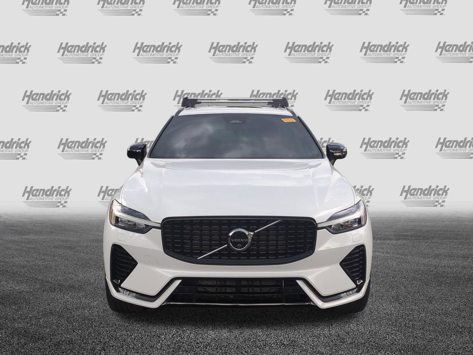 Volvo XC60 Ultimate Dark Theme