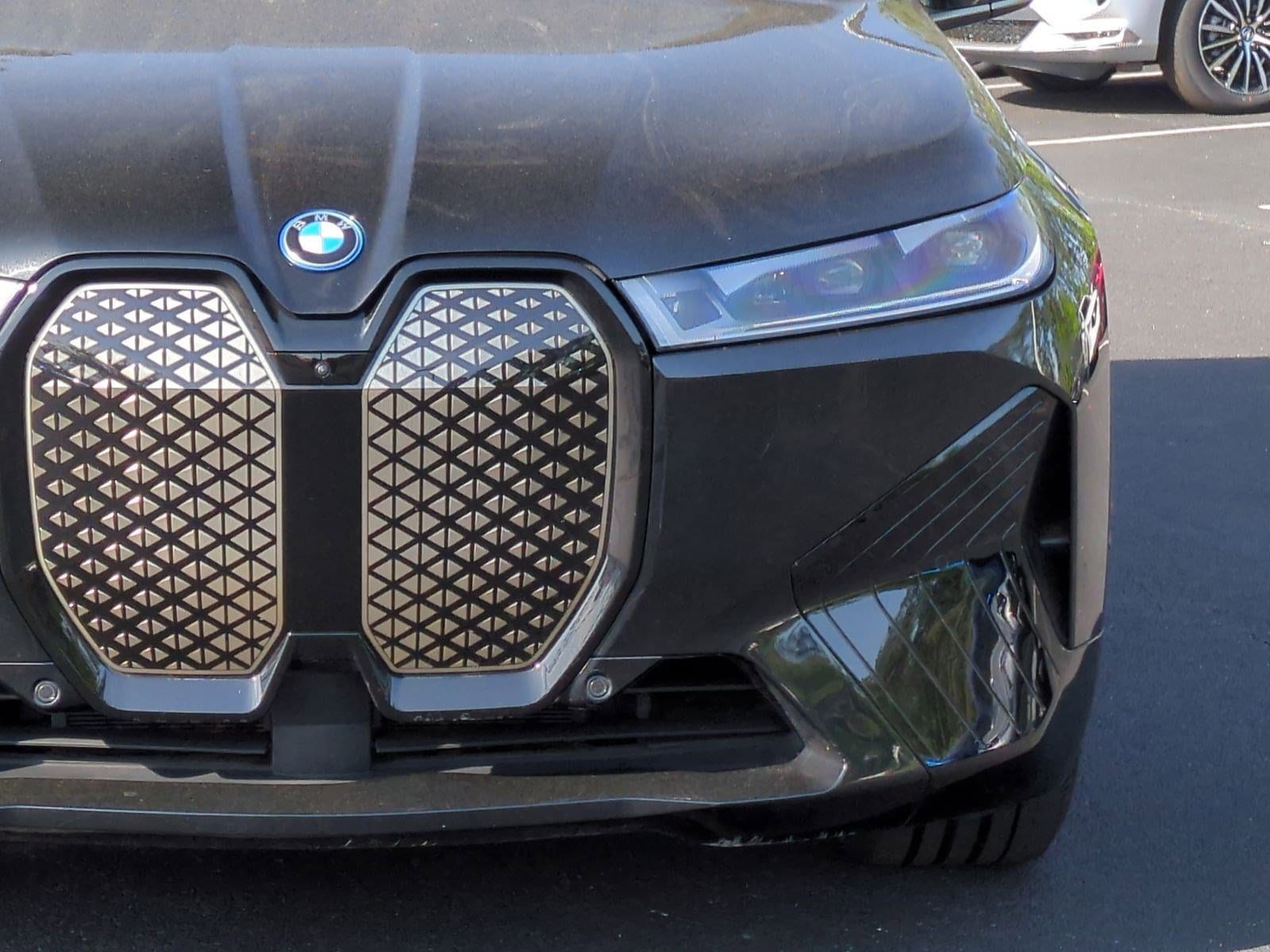 2023 BMW iX M60 photo 5