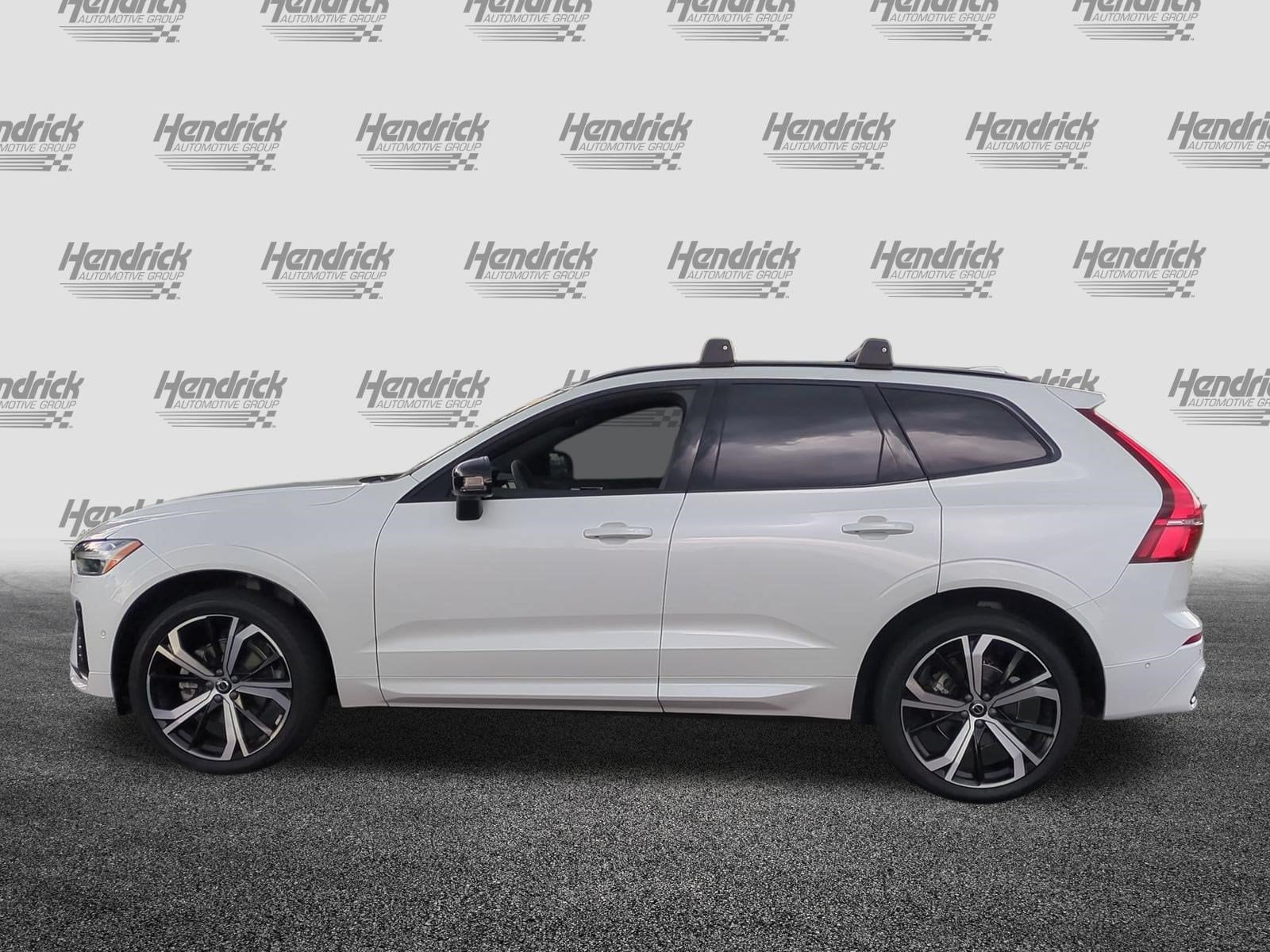 Volvo XC60 Ultimate Dark Theme