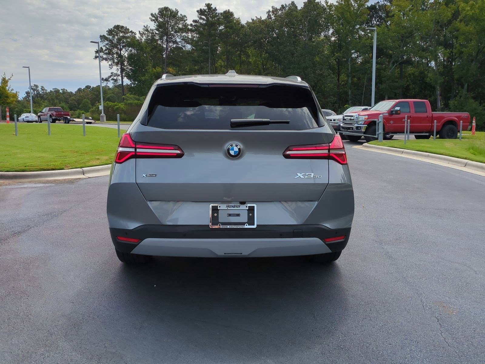 2026 BMW X3 30 xDrive photo 3