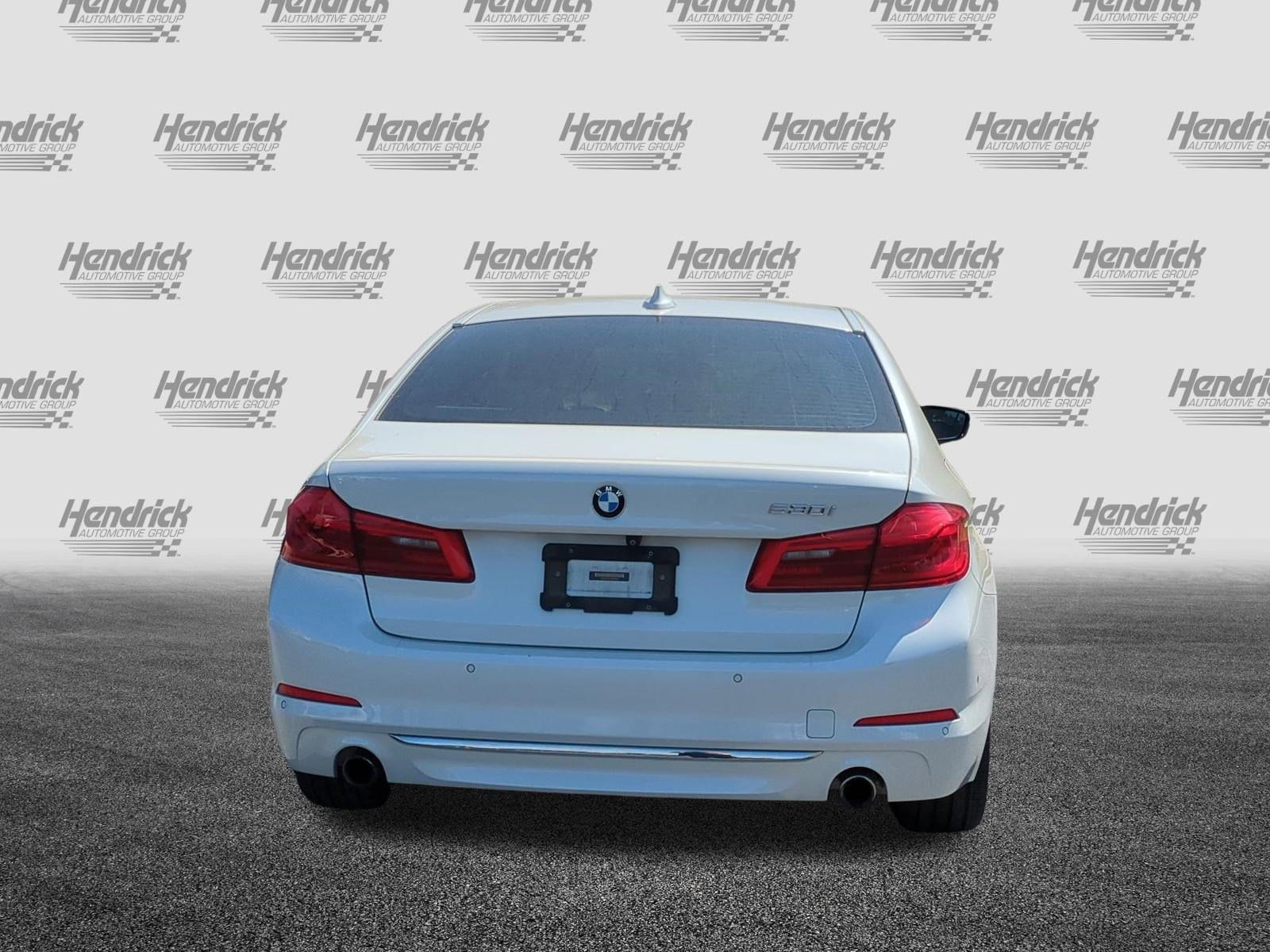 2018 BMW 5 Series 530i photo 3