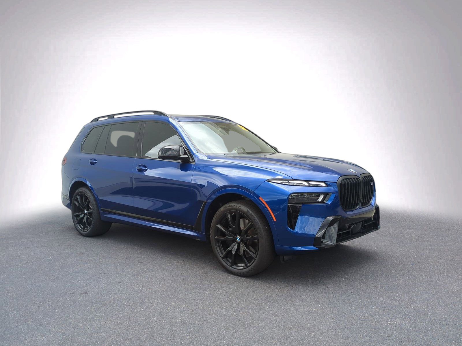 2024 BMW X7 M60i