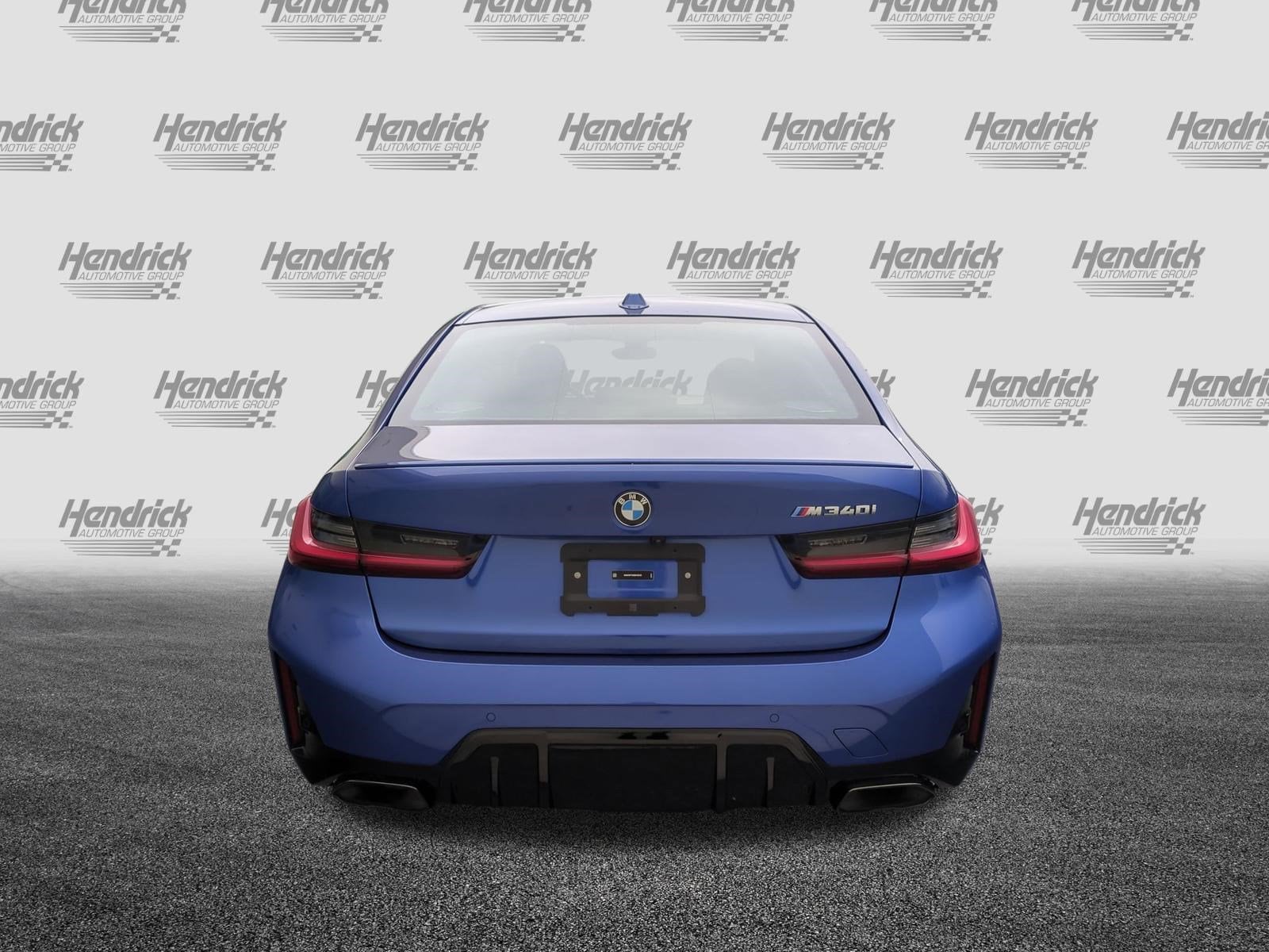 2025 BMW 3 Series M340i photo 3