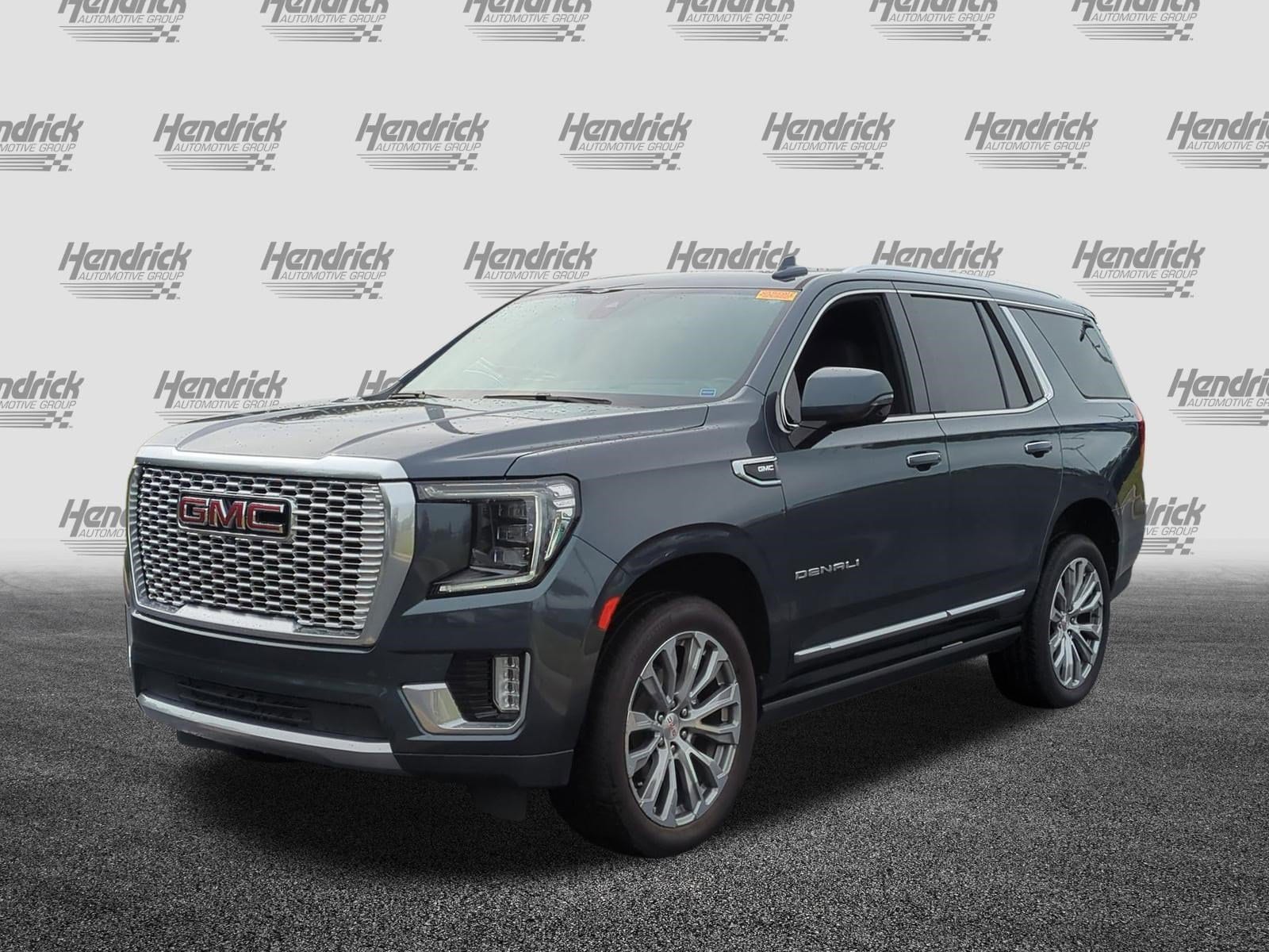 2021 GMC Yukon Denali photo 4