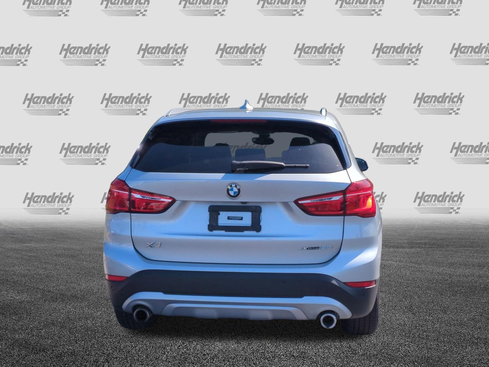 2021 BMW X1 xDrive28i photo 3