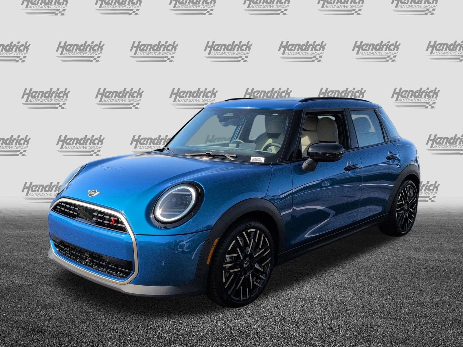 2025 MINI Hardtop 4 Door Cooper S photo 4