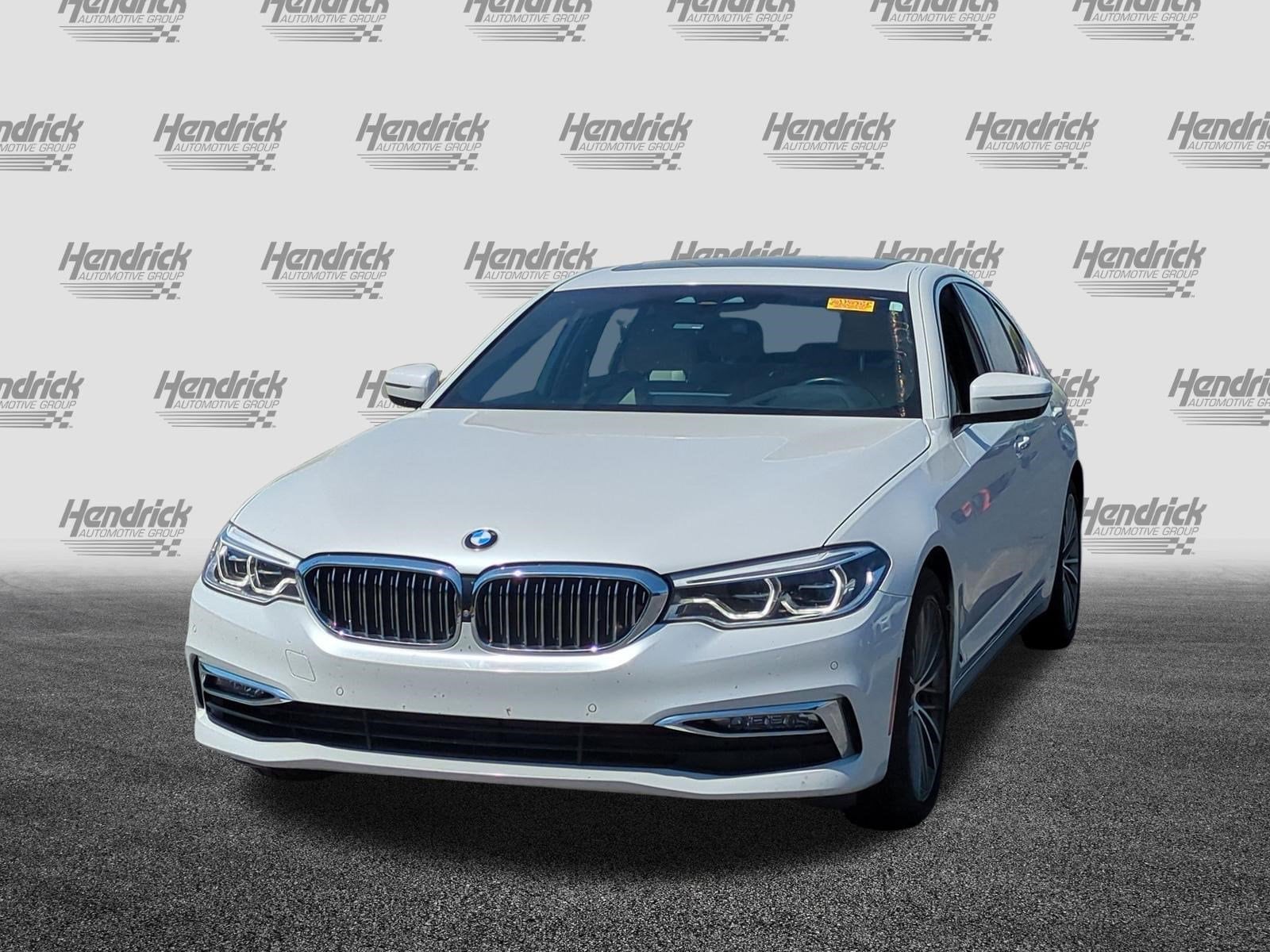 2018 BMW 5 Series 530i photo 4