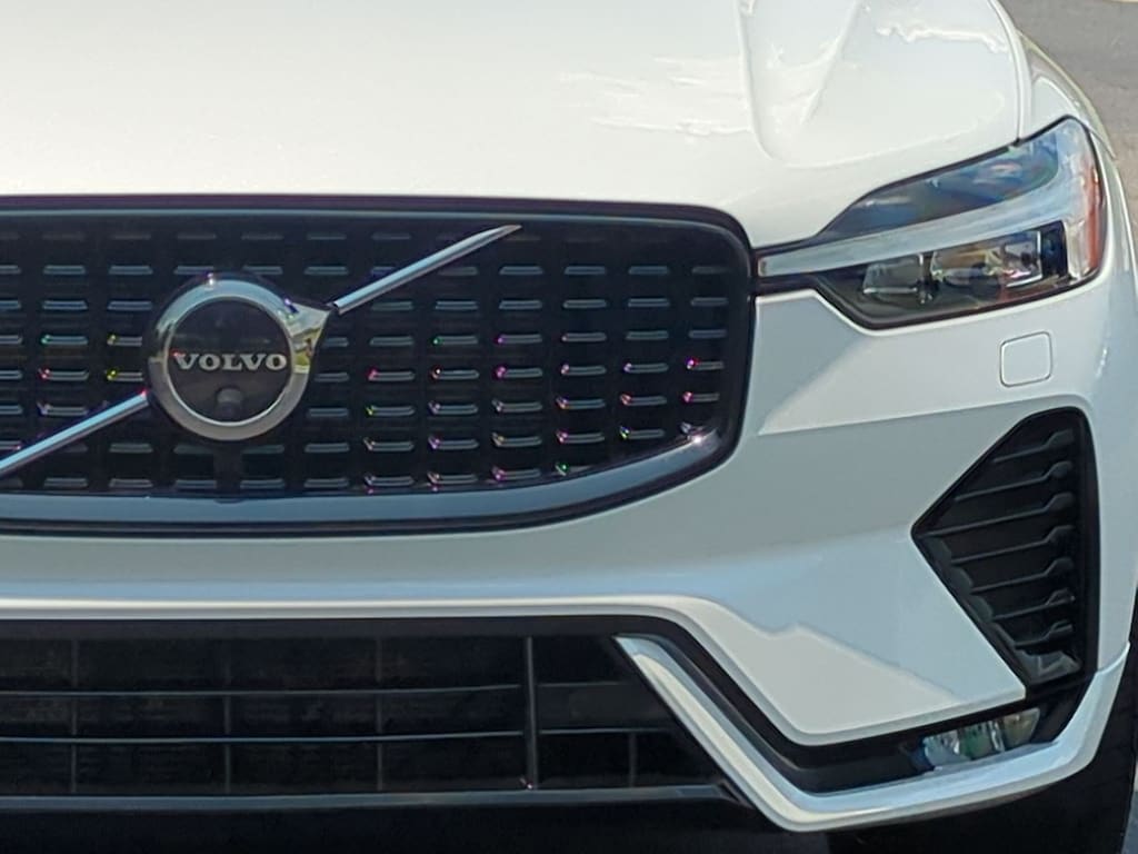 Used 2023 Volvo XC60 Ultimate Dark Theme SUV