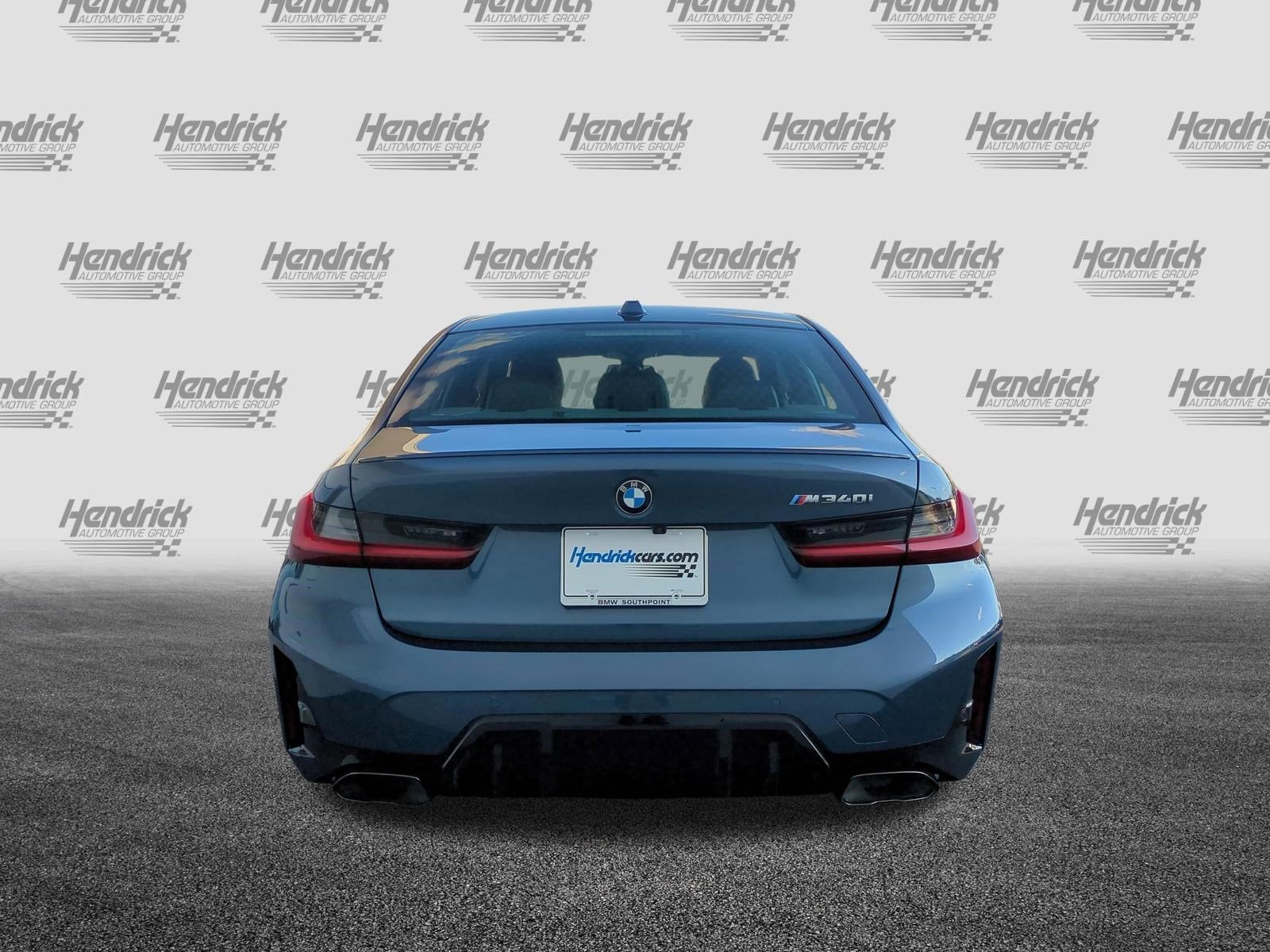 2025 BMW 3 Series M340i photo 3