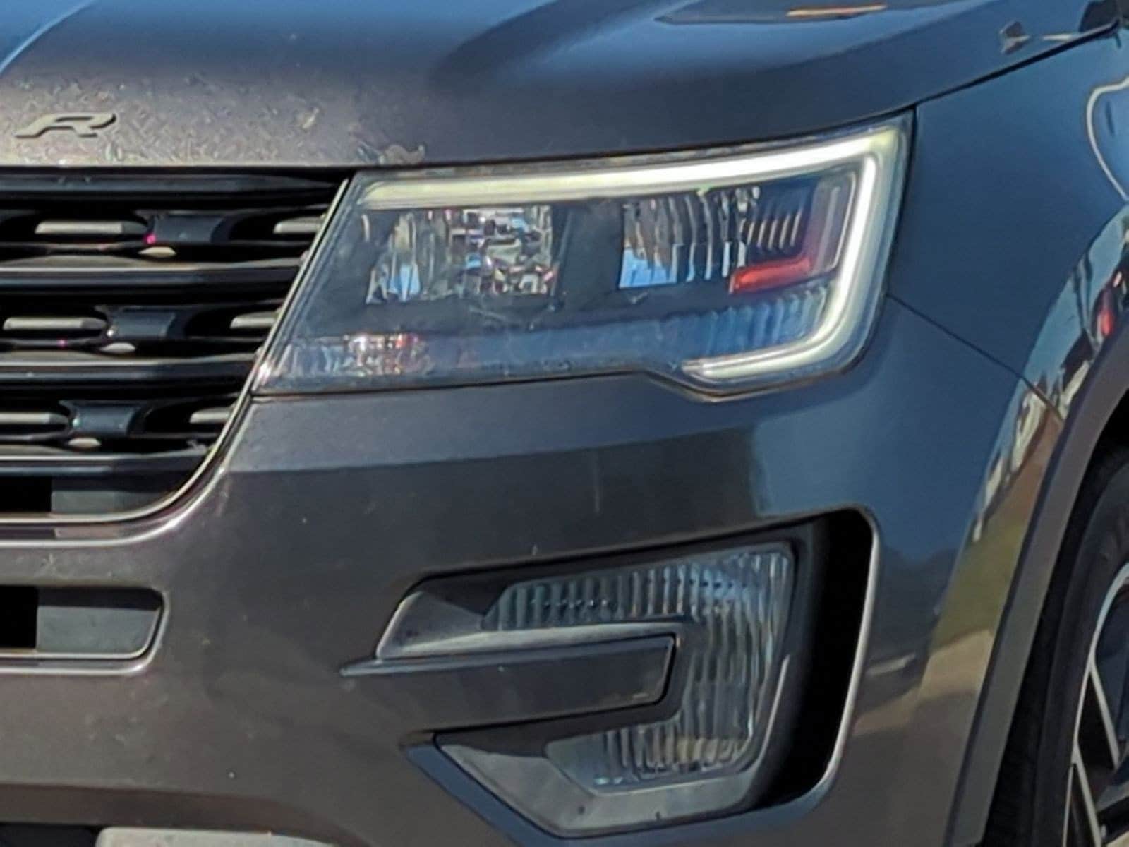 2017 Ford Explorer Sport photo 4