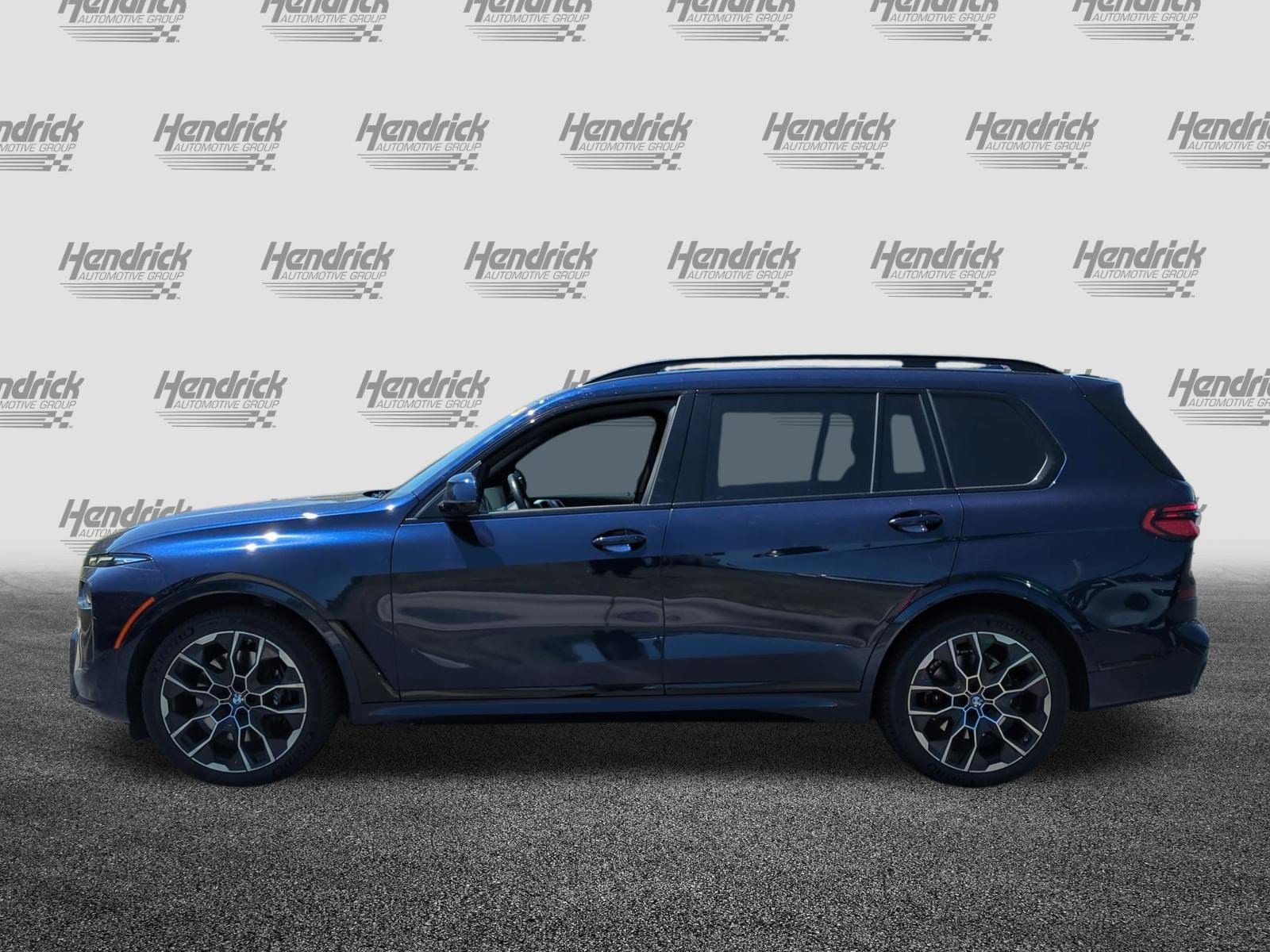 2023 BMW X7 xDrive40i photo 6