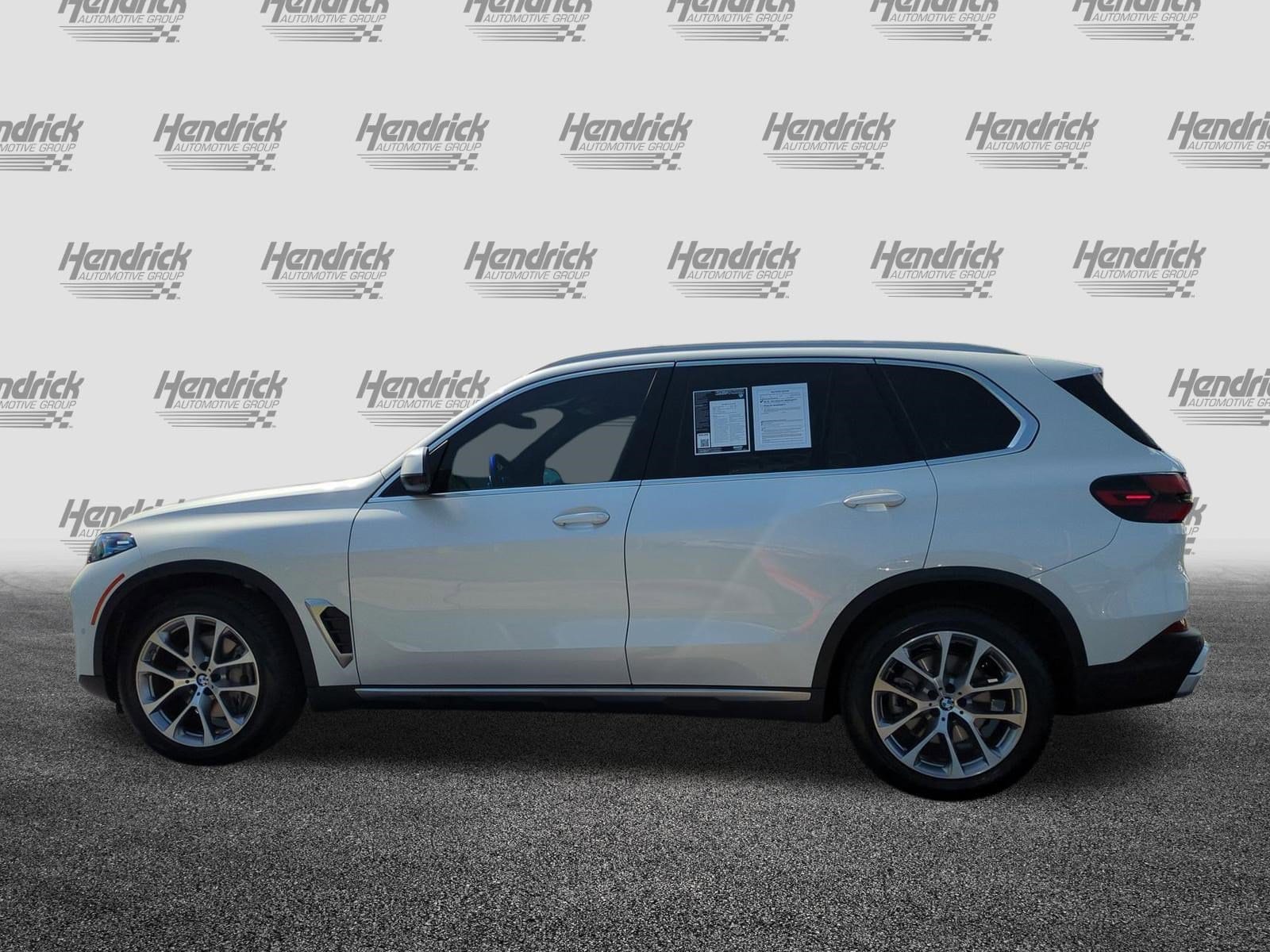 2025 BMW X5 xDrive40i photo 5