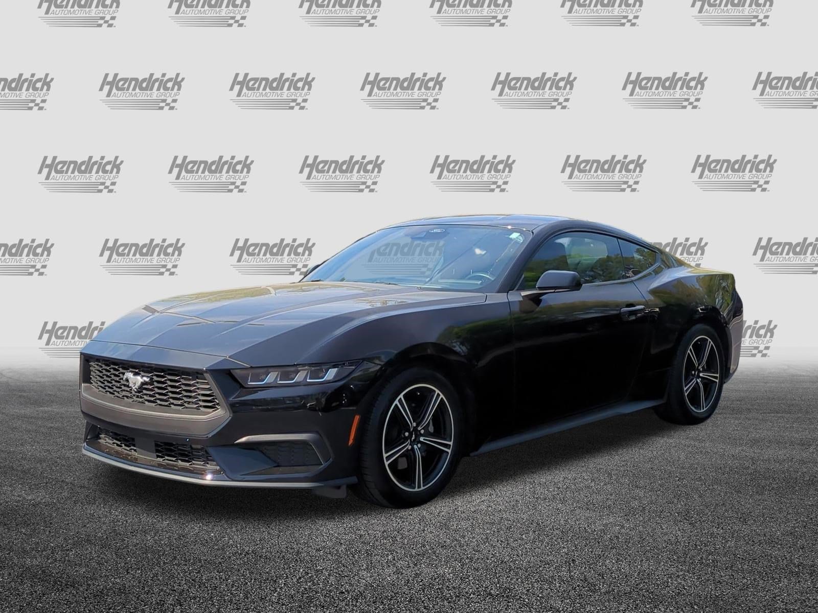 2024 Ford Mustang EcoBoost photo 4