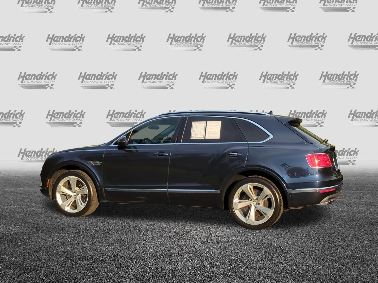 2017 Bentley Bentayga W12 photo 6