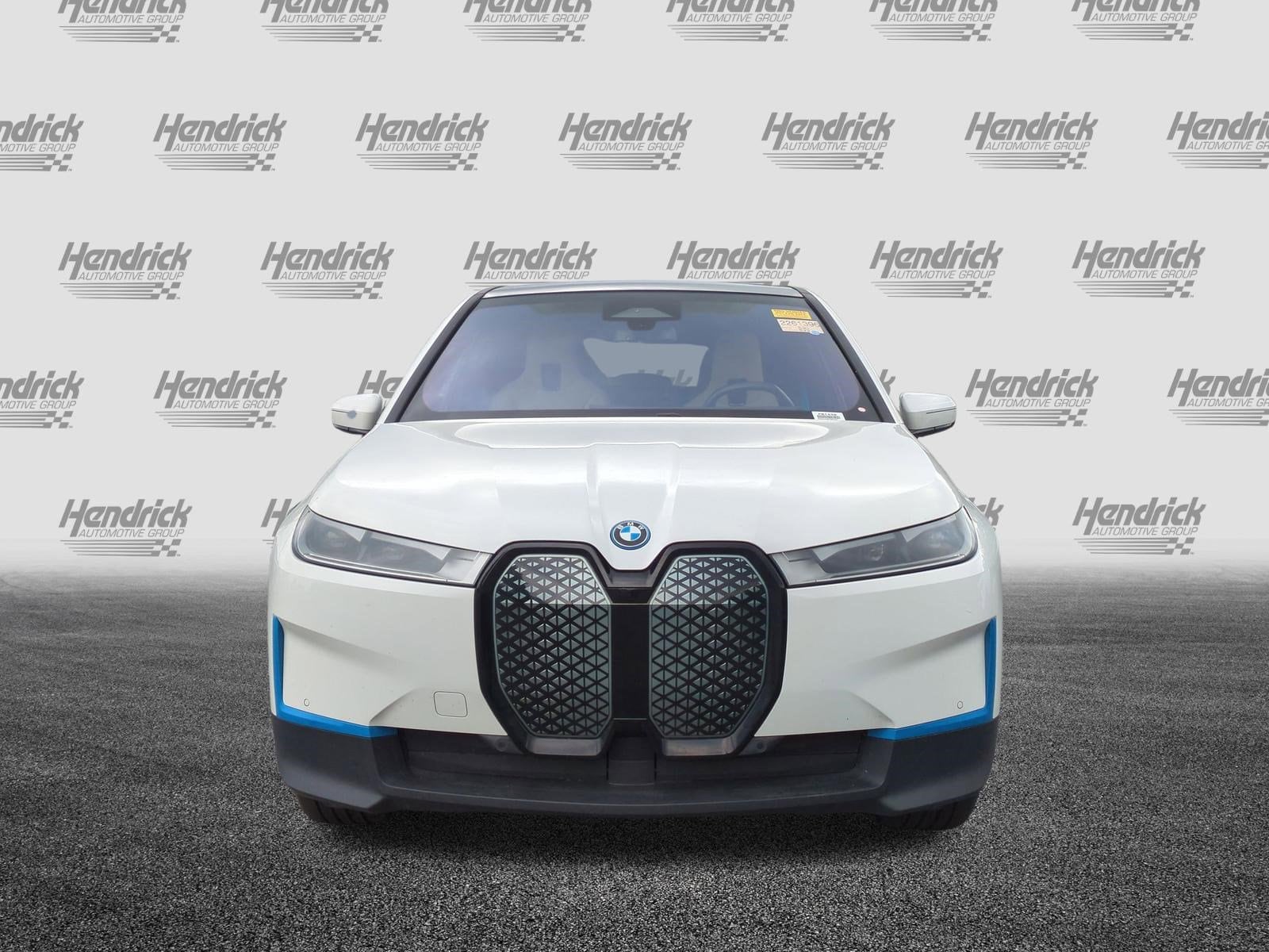 2023 BMW iX xDrive50 photo 2
