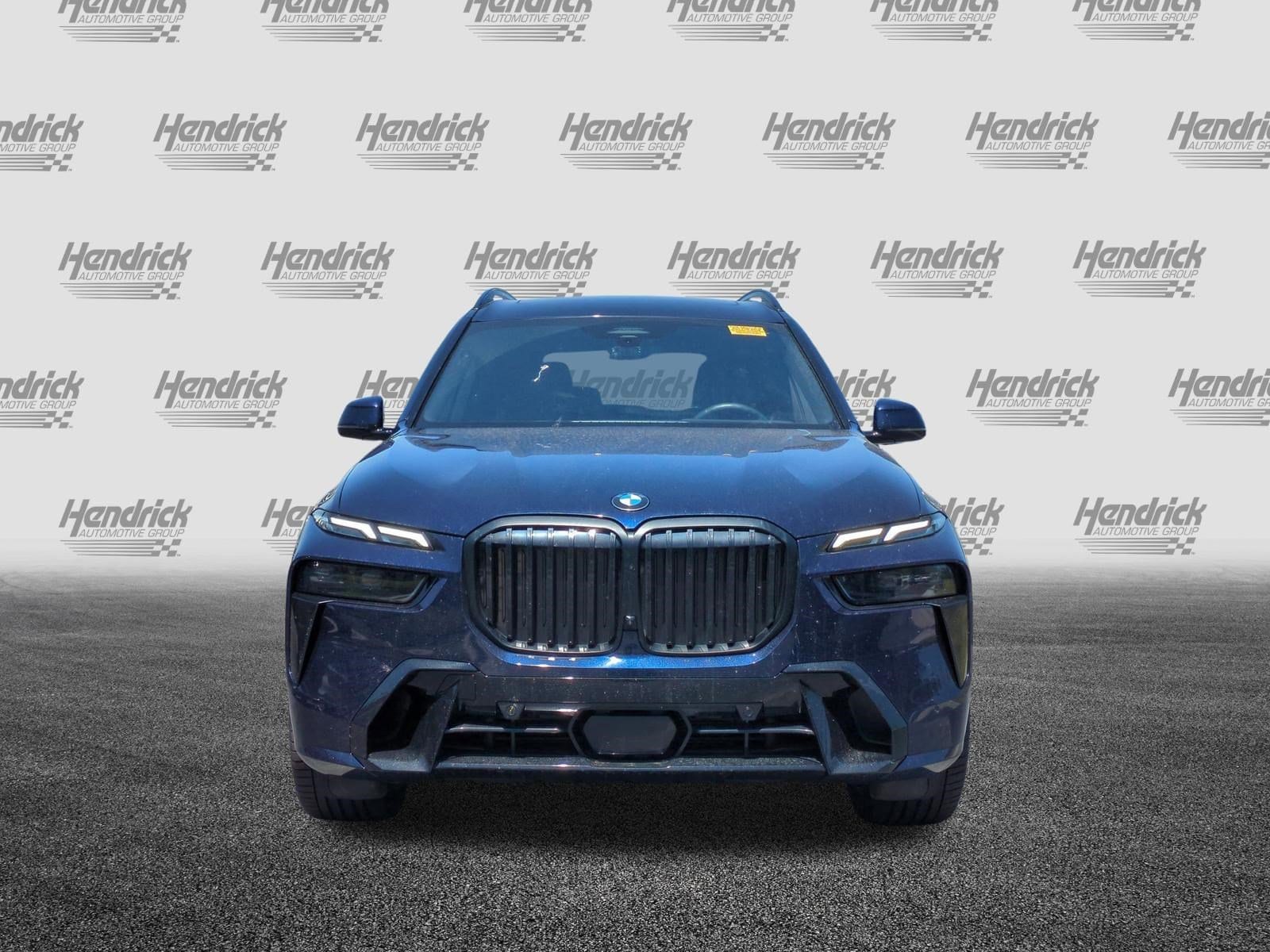 2023 BMW X7 xDrive40i photo 2