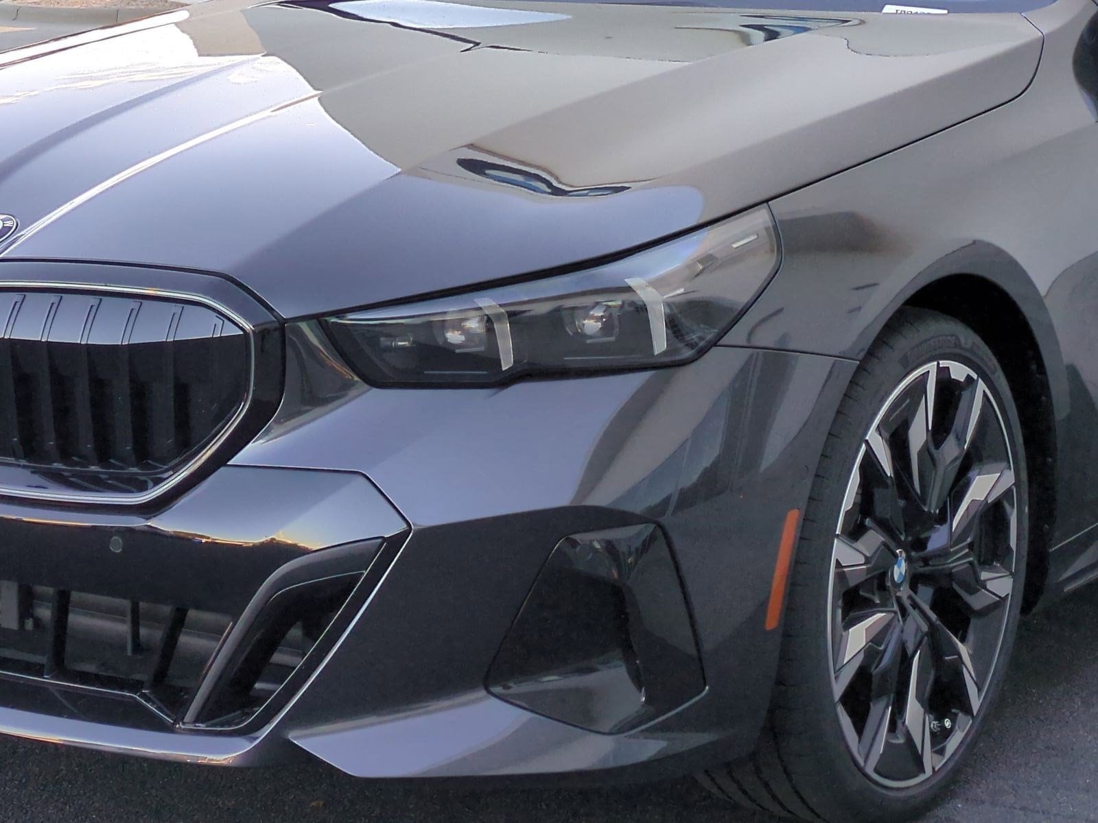 2026 BMW 5 Series 530i photo 5