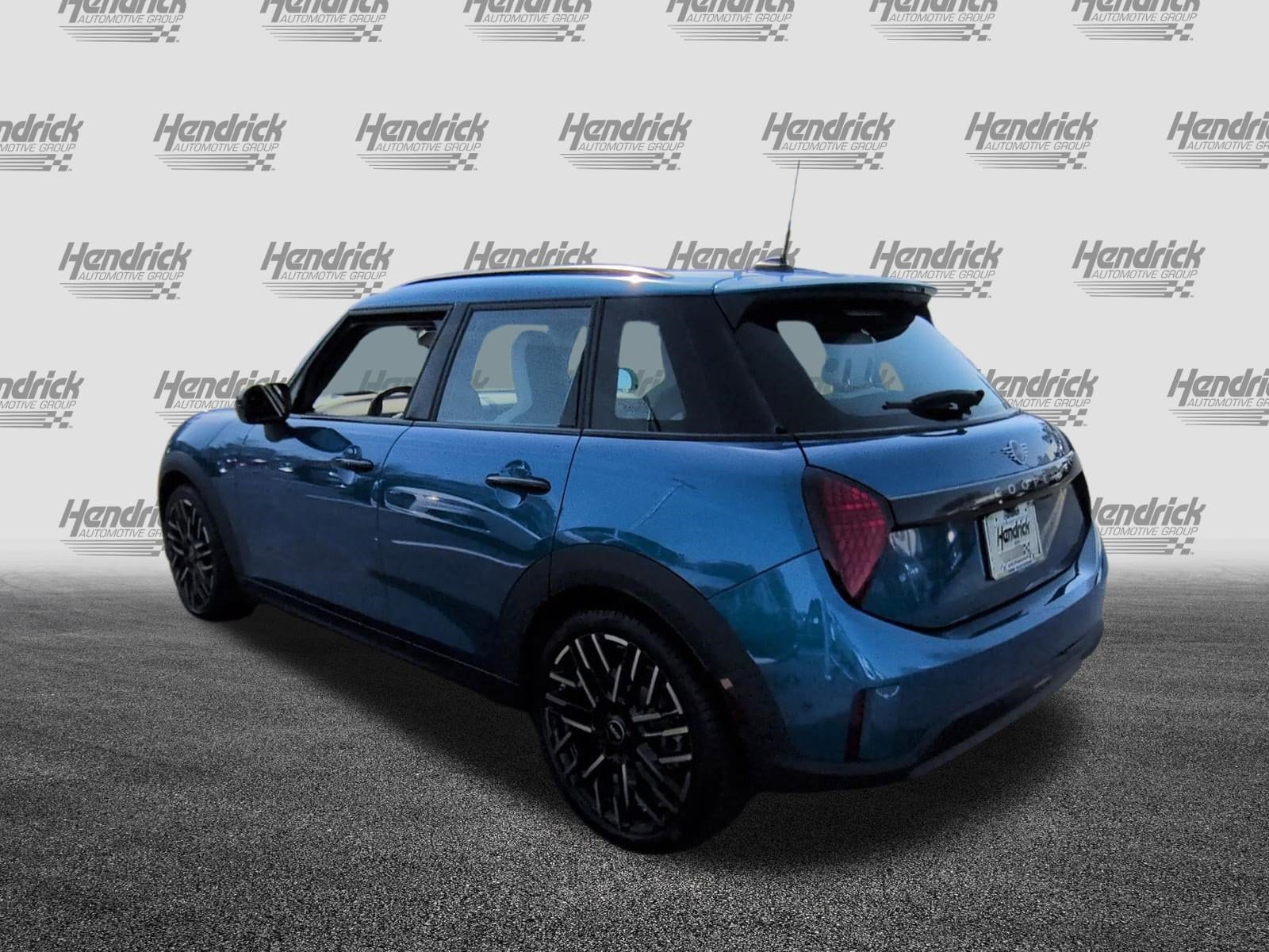 2025 MINI Hardtop 4 Door Cooper S photo 3