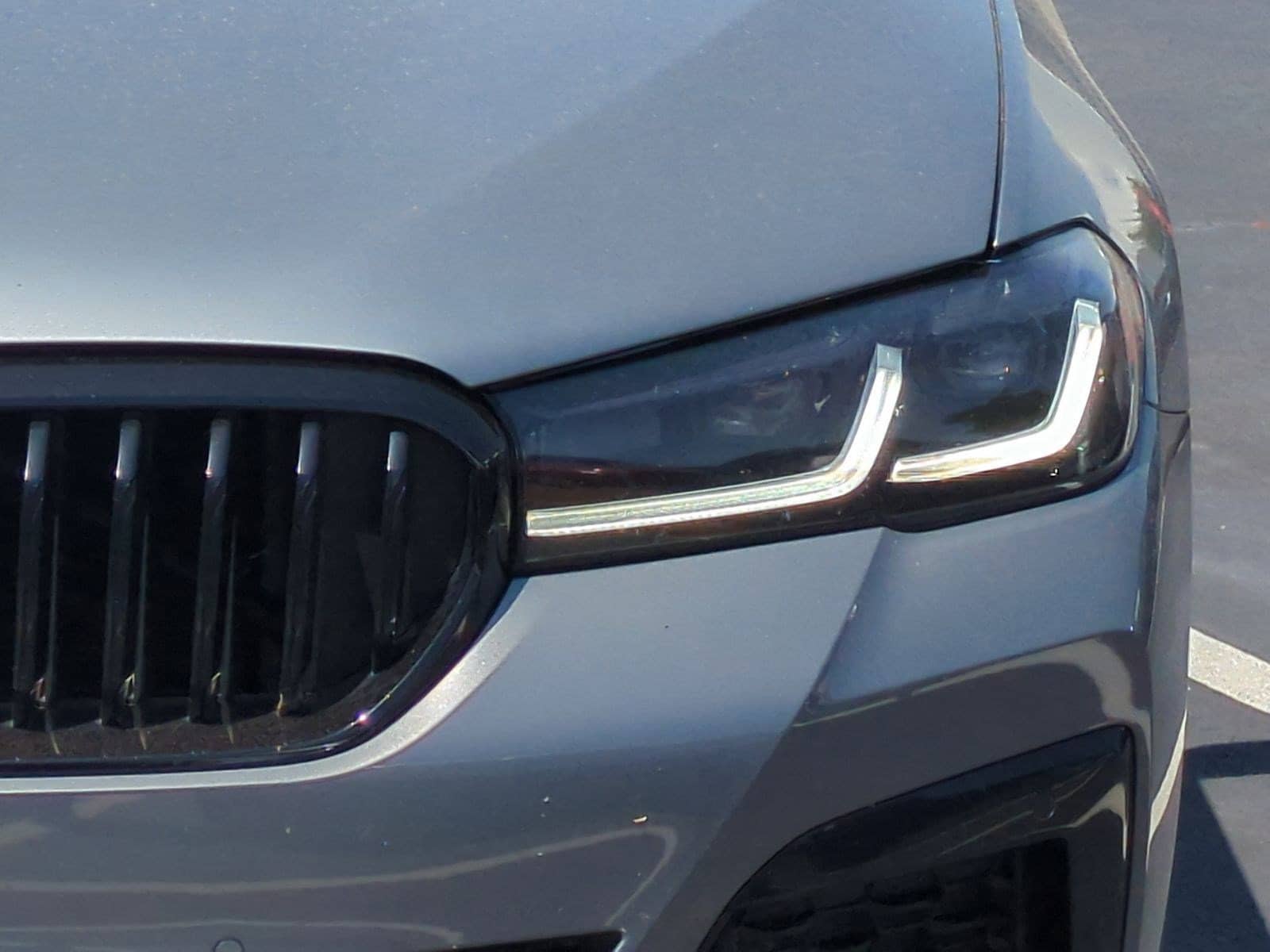 2023 BMW 5 Series 530e photo 5