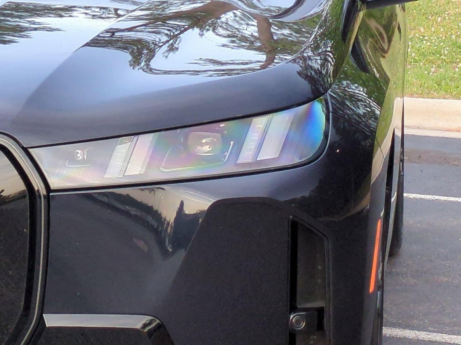 2026 BMW iX xDrive60 photo 5